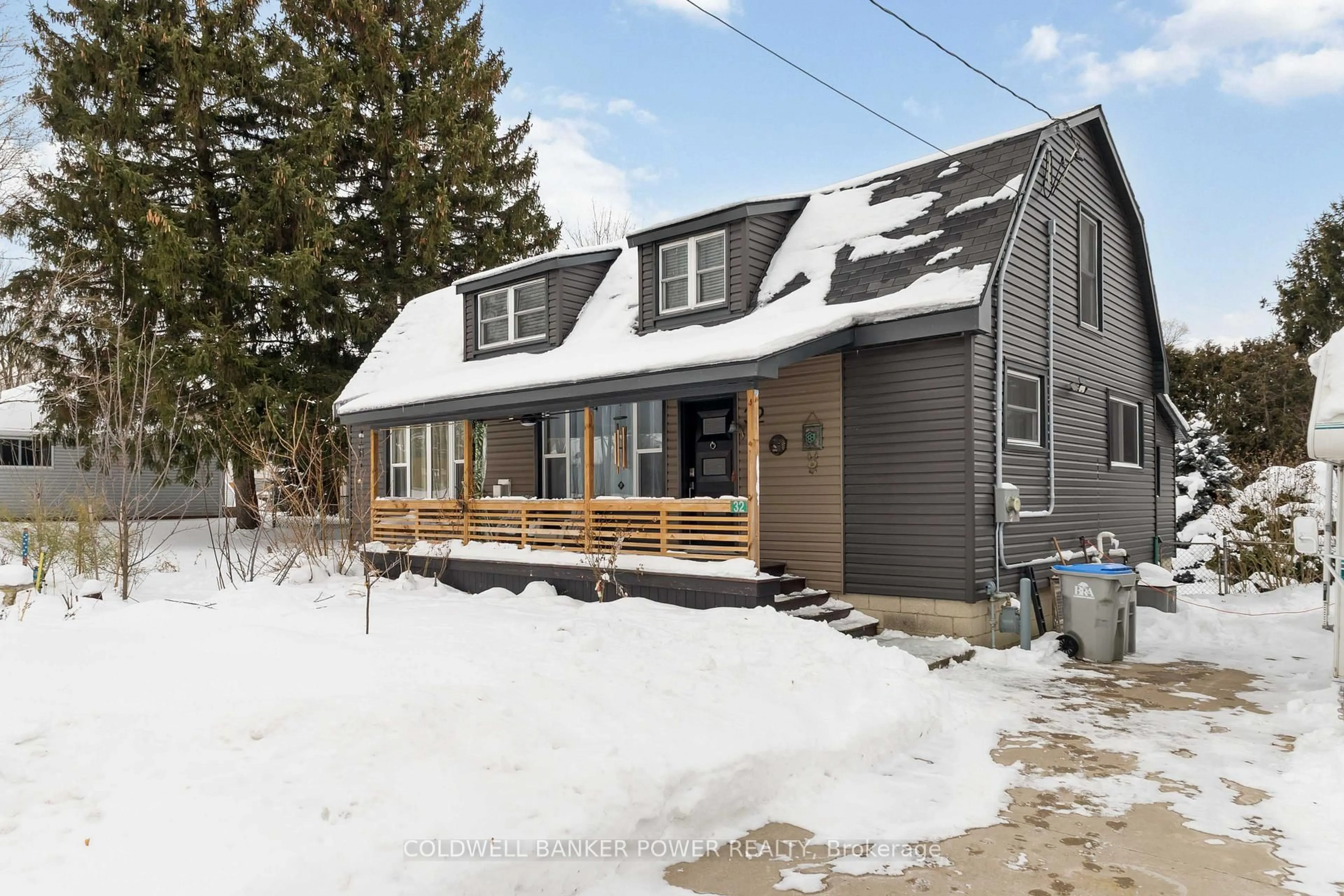 Unknown for 32 Ann St, Lambton Shores Ontario N0M 1B0