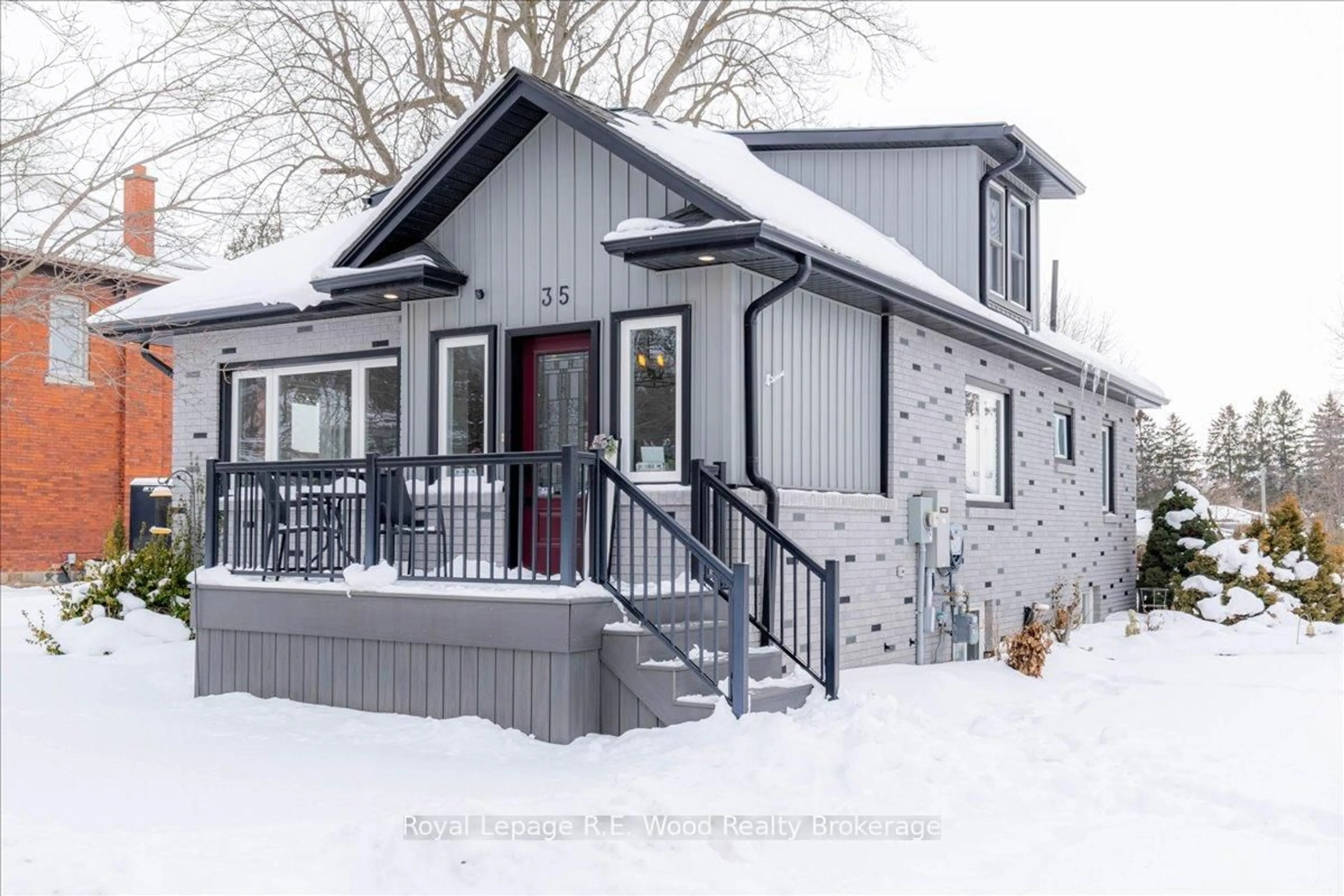 Home with vinyl exterior material, street for 35 Church St, Norwich Ontario N0J 1C0