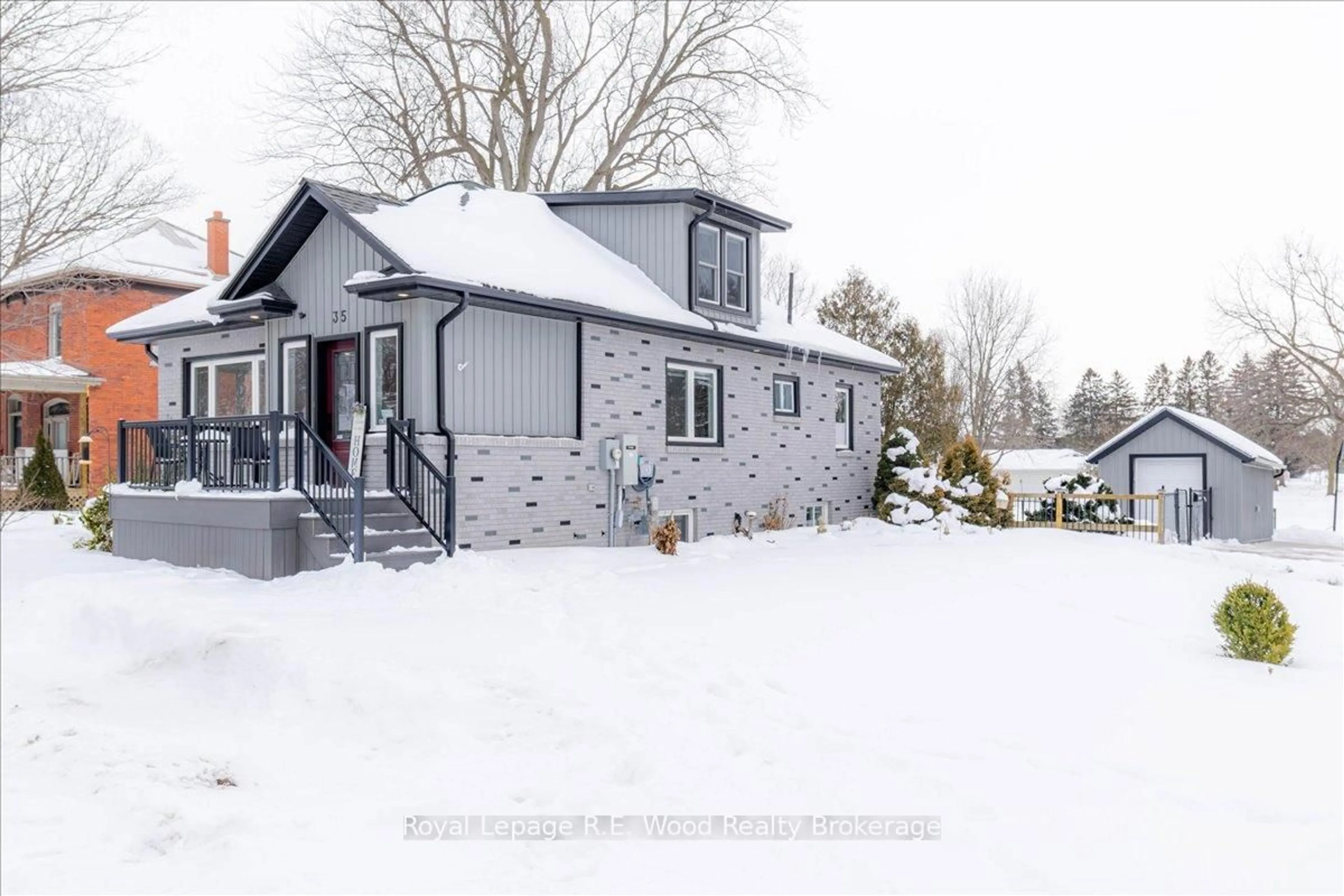 Unknown for 35 Church St, Norwich Ontario N0J 1C0