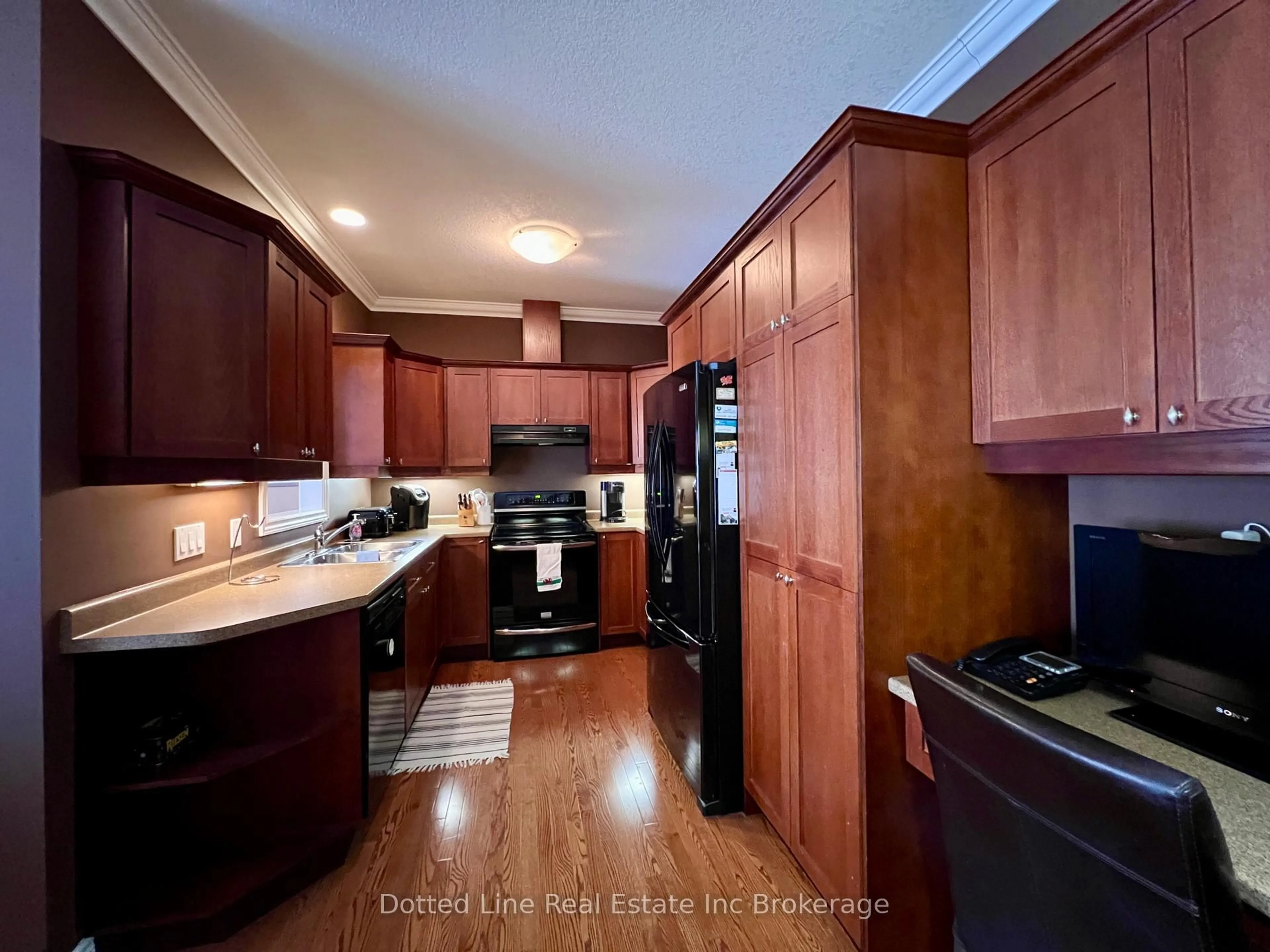 Open concept kitchen, unknown for 500 Lakeview Dr #25, Woodstock Ontario N4T 1W4