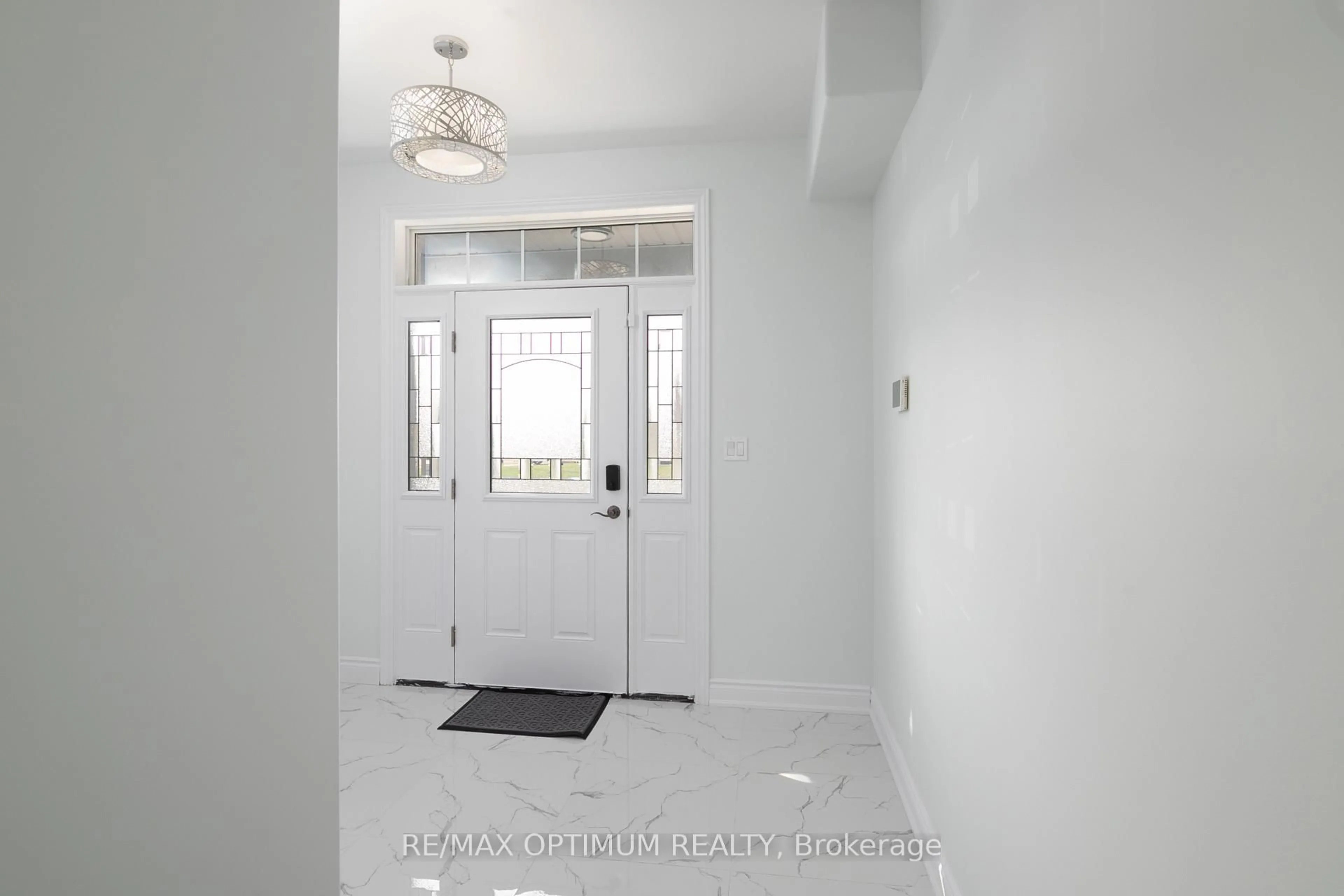 Indoor entryway for 34 Primrose Cres, Belleville Ontario K8N 4Z5