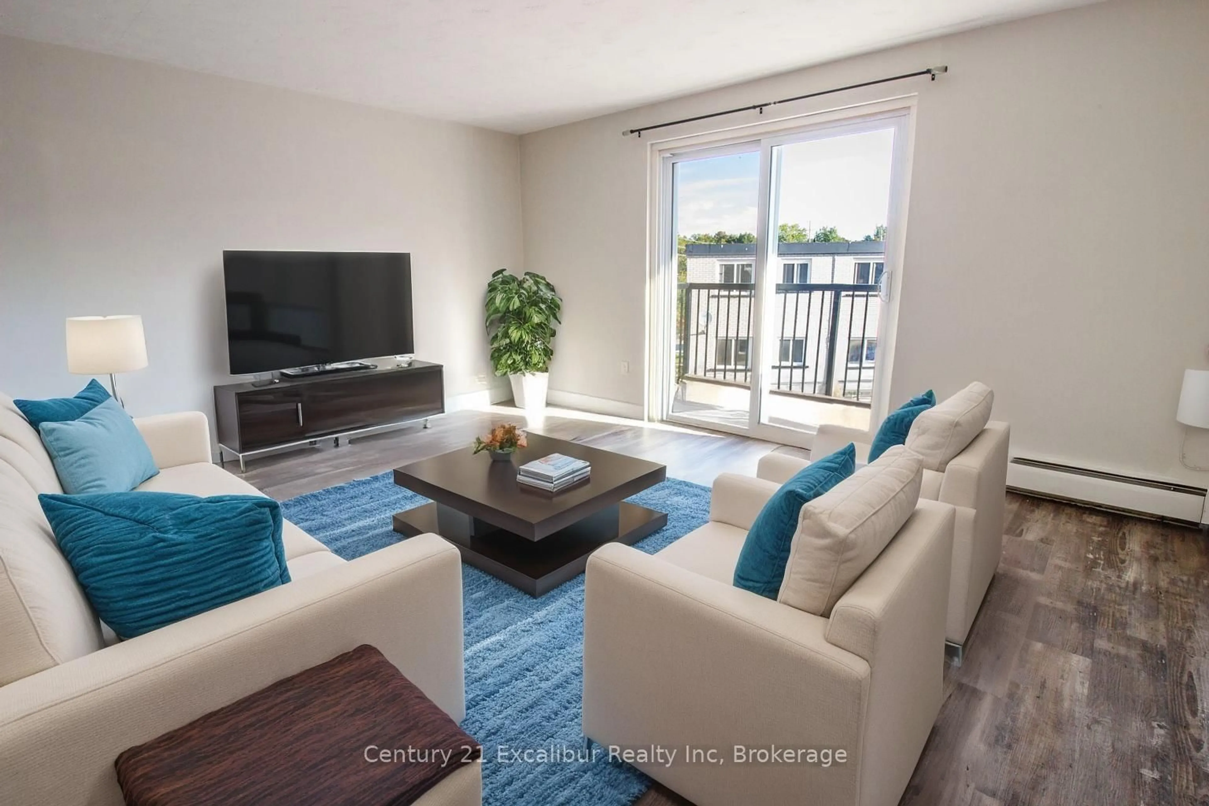 Living room with furniture, unknown for 320 Queen St #16, Centre Wellington Ontario N1M 1T4