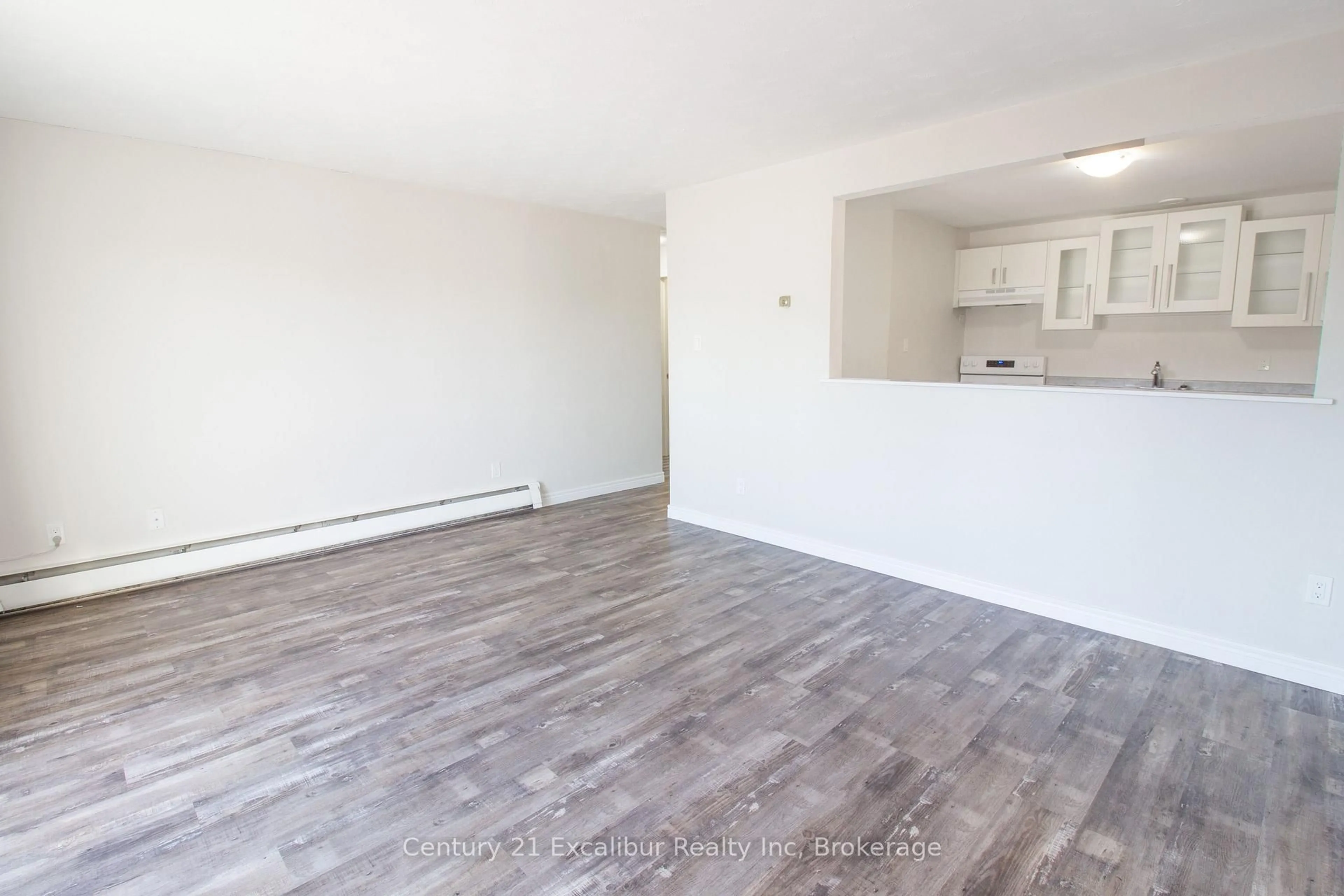 A pic of a room for 320 Queen St #16, Centre Wellington Ontario N1M 1T4