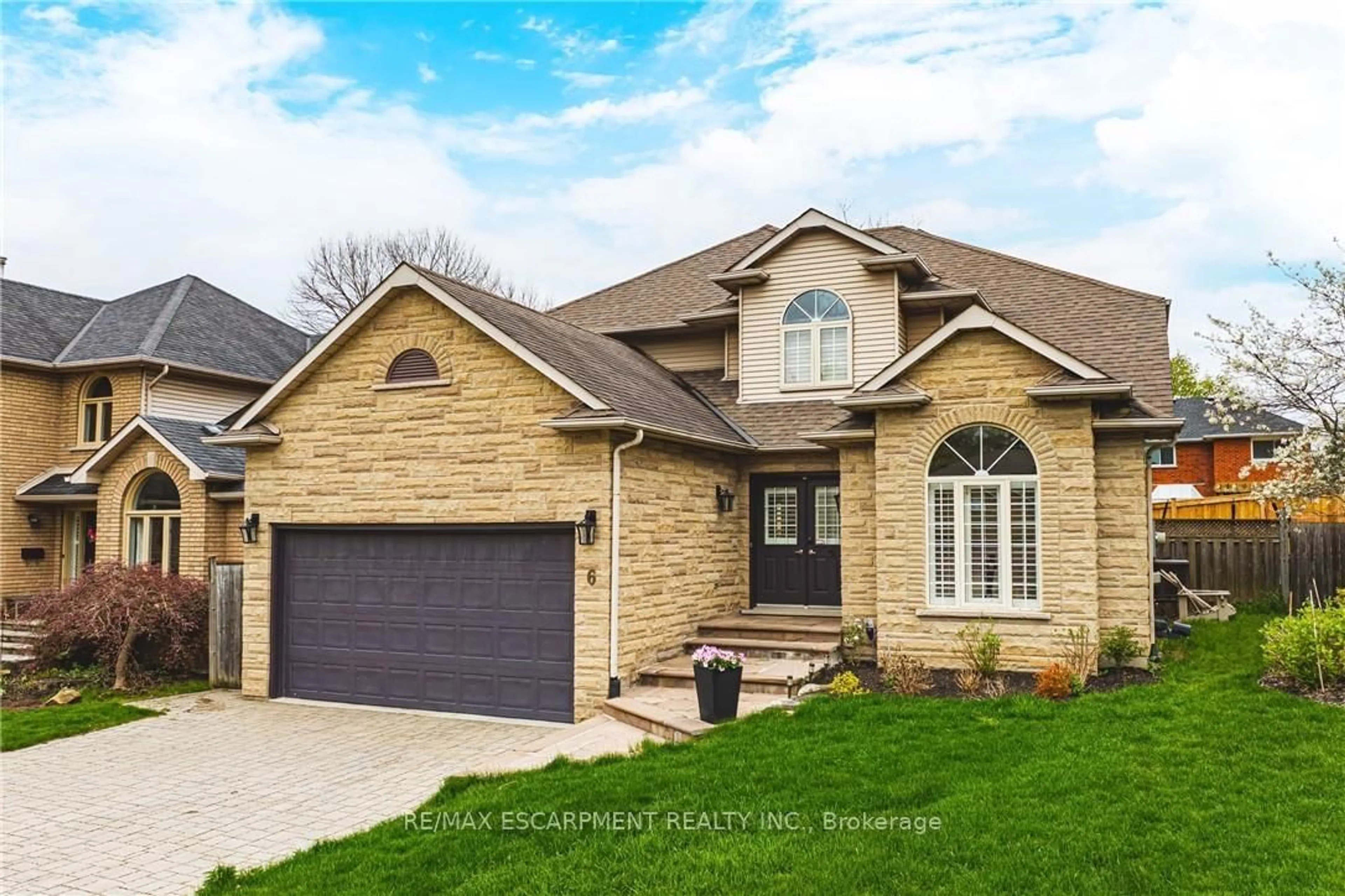 Home with brick exterior material, street for 6 Windmill Pl, Hamilton Ontario L9M 6V9