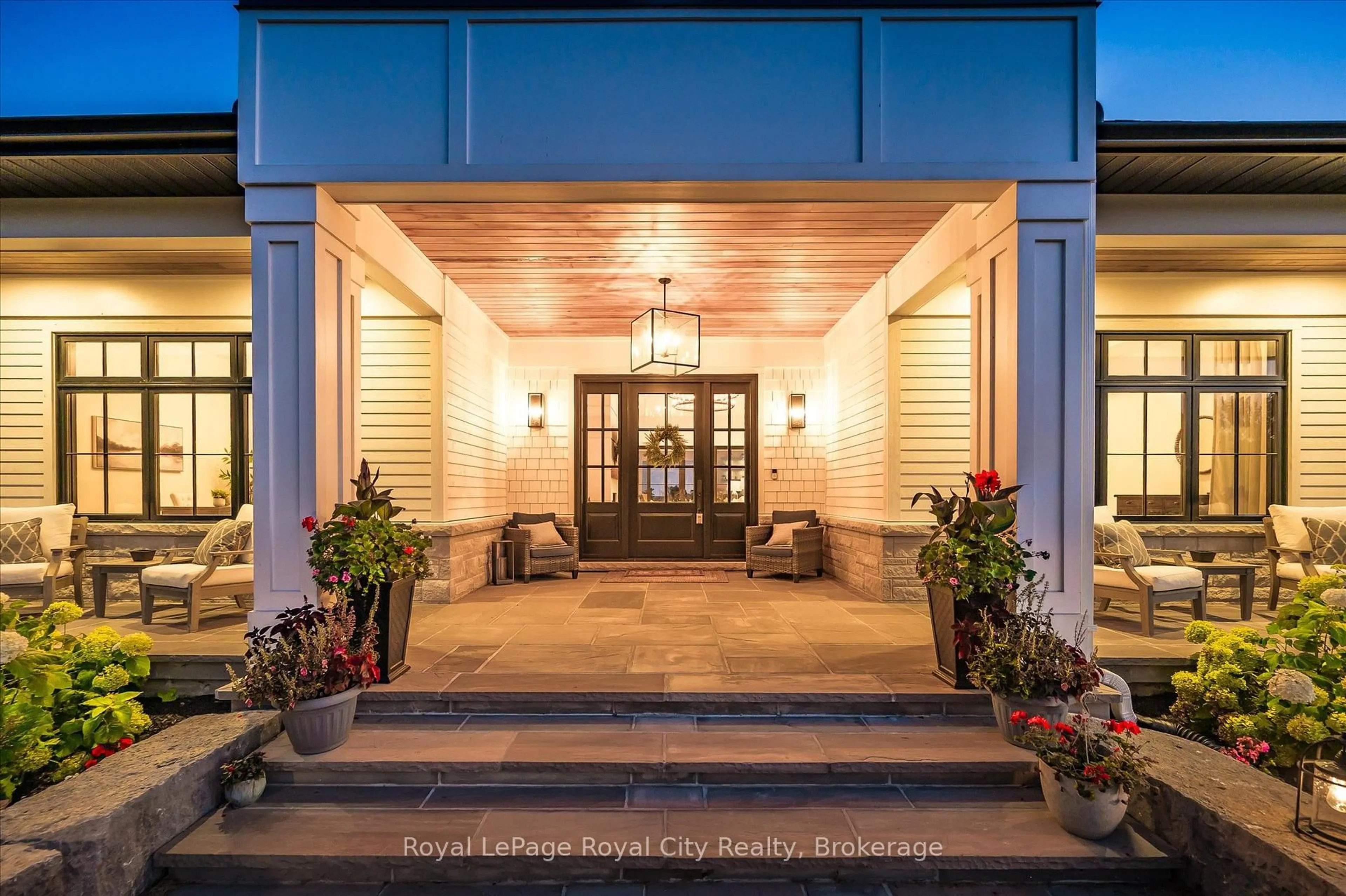 Indoor entryway for 5020 First Line, Erin Ontario N0B 2K0