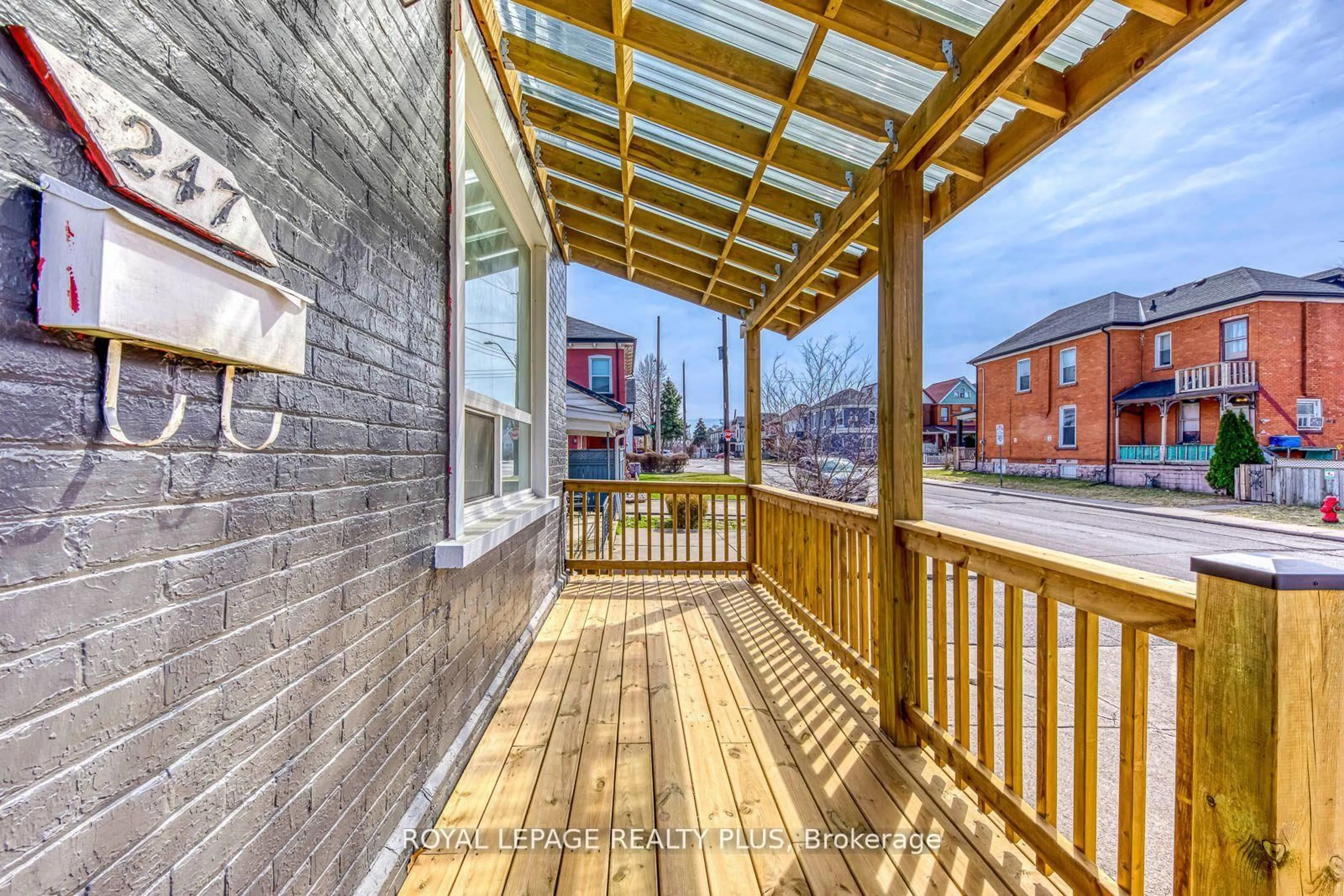 Patio, street for 247 Robert St, Hamilton Ontario L8L 2R2