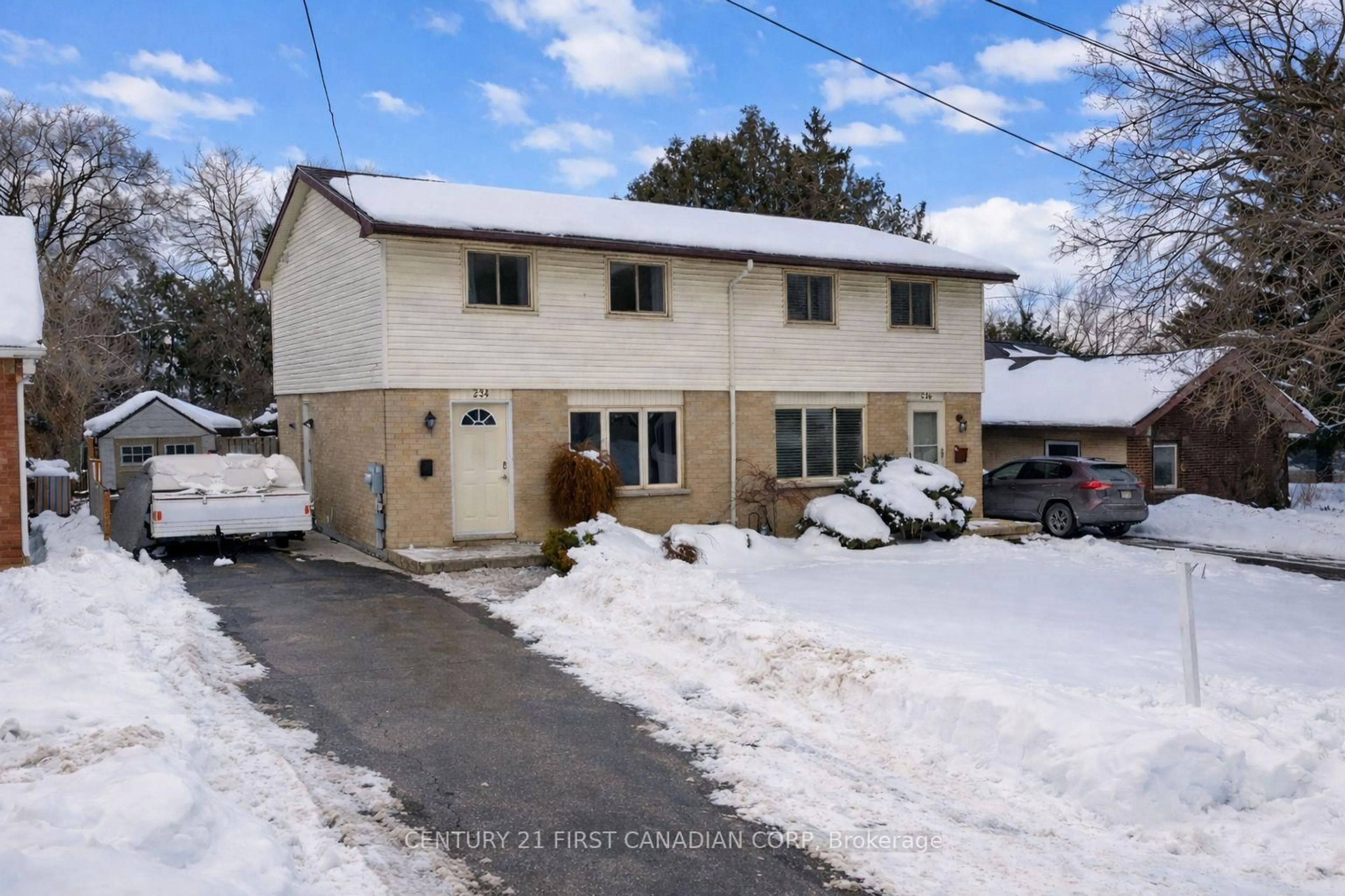A pic from outside/outdoor area/front of a property/back of a property/a pic from drone, street for 234 Union St, Central Elgin Ontario N0L 1B0