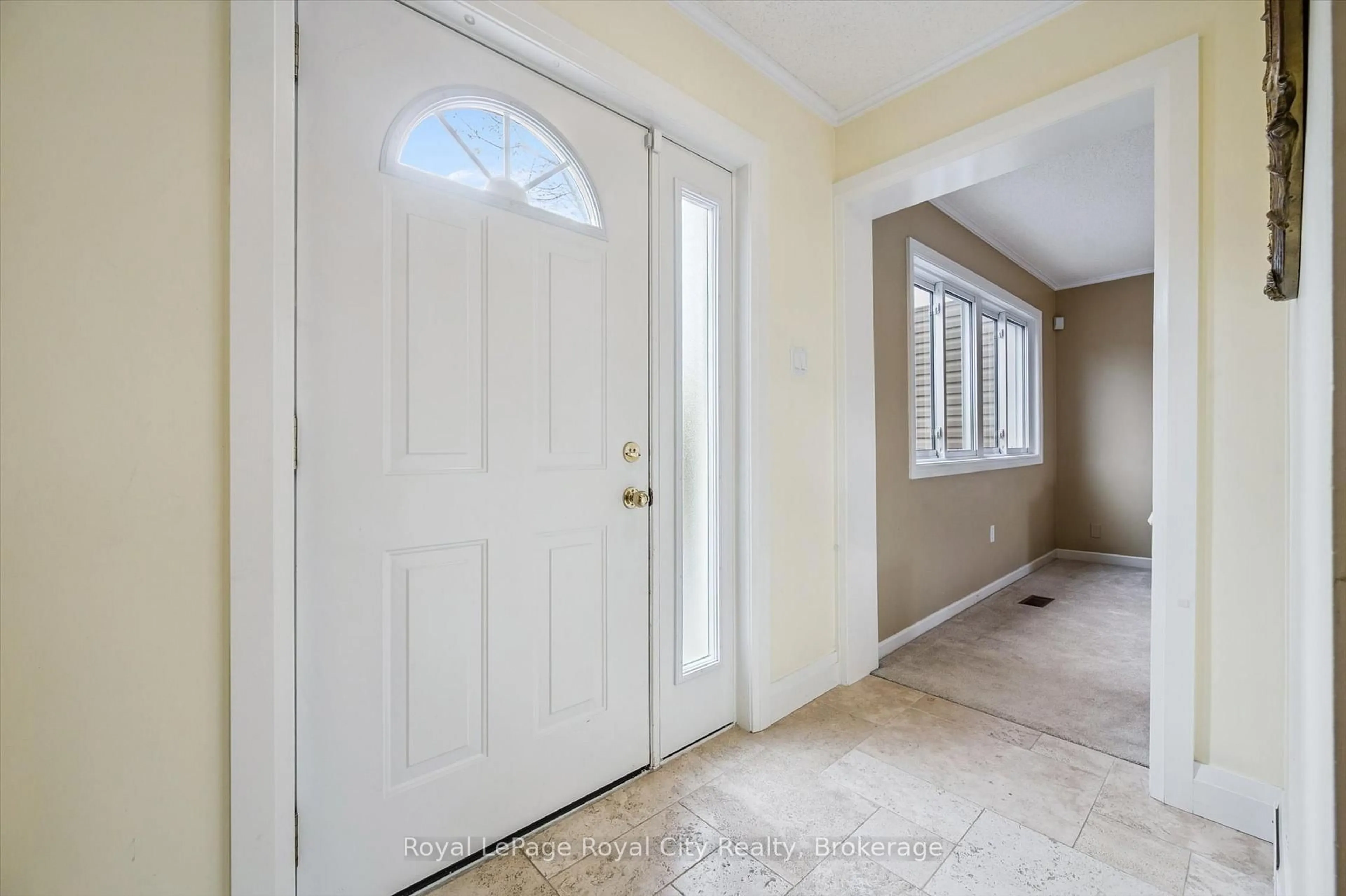 Indoor entryway for 295 Water St #81, Guelph Ontario N1G 2X5