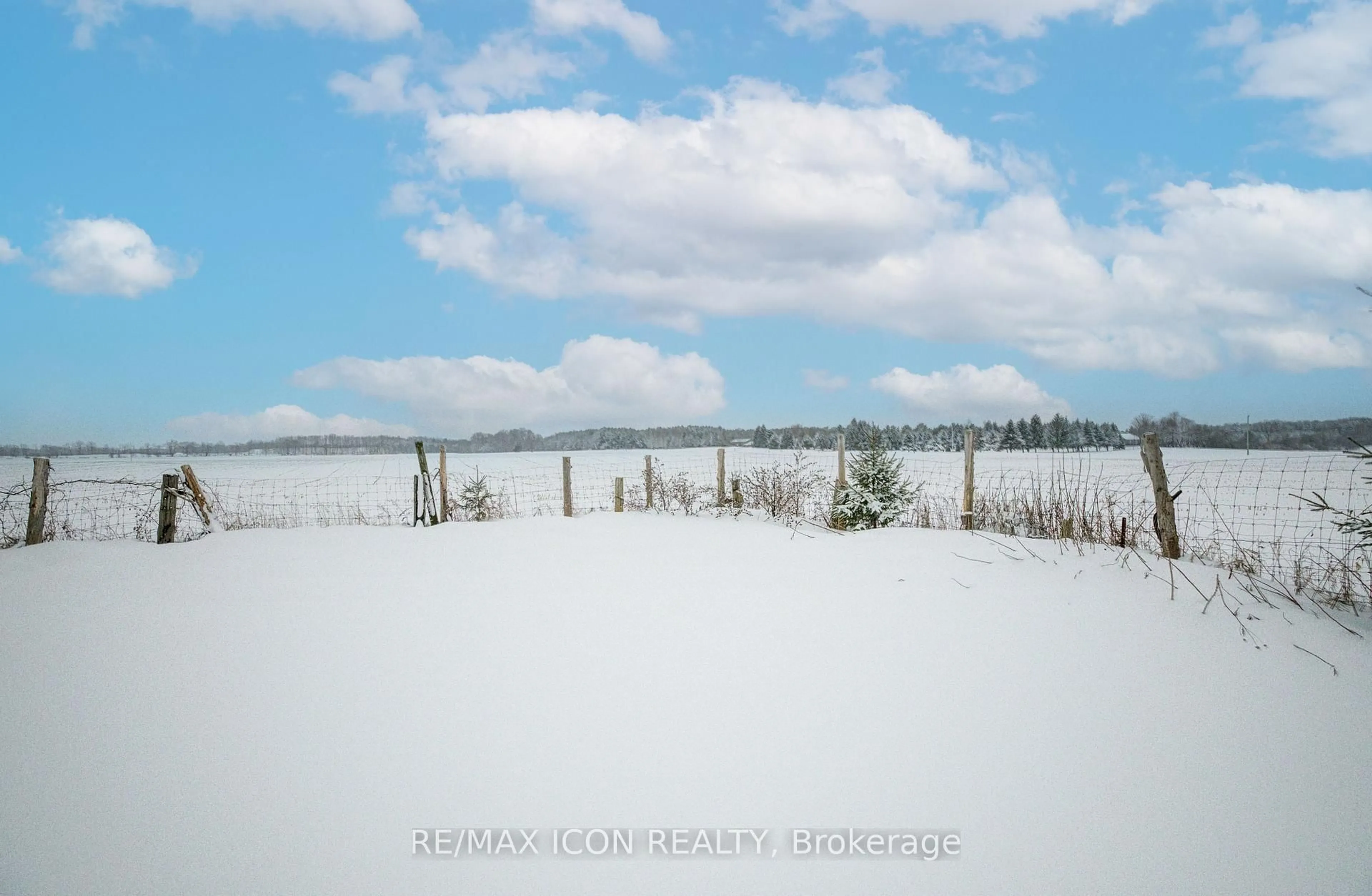 Unknown for 9429 Sally St, Wellington North Ontario N0G 2L0