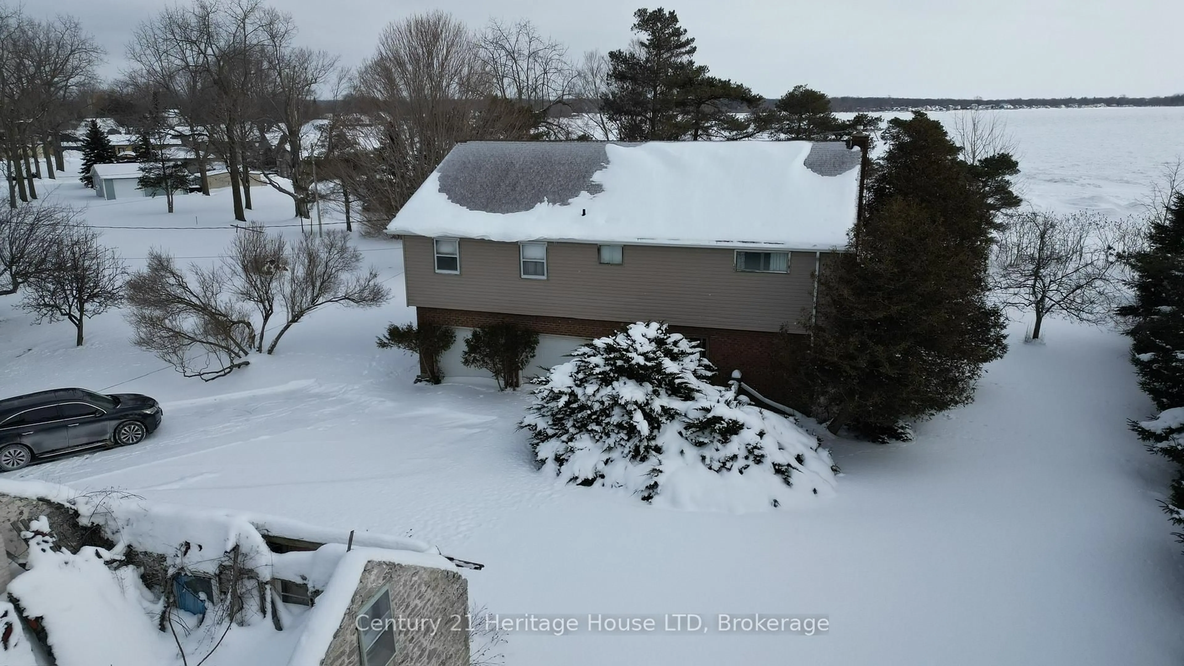 A pic from outside/outdoor area/front of a property/back of a property/a pic from drone, street for 12033 Augustine Rd, Wainfleet Ontario L0S 1V0