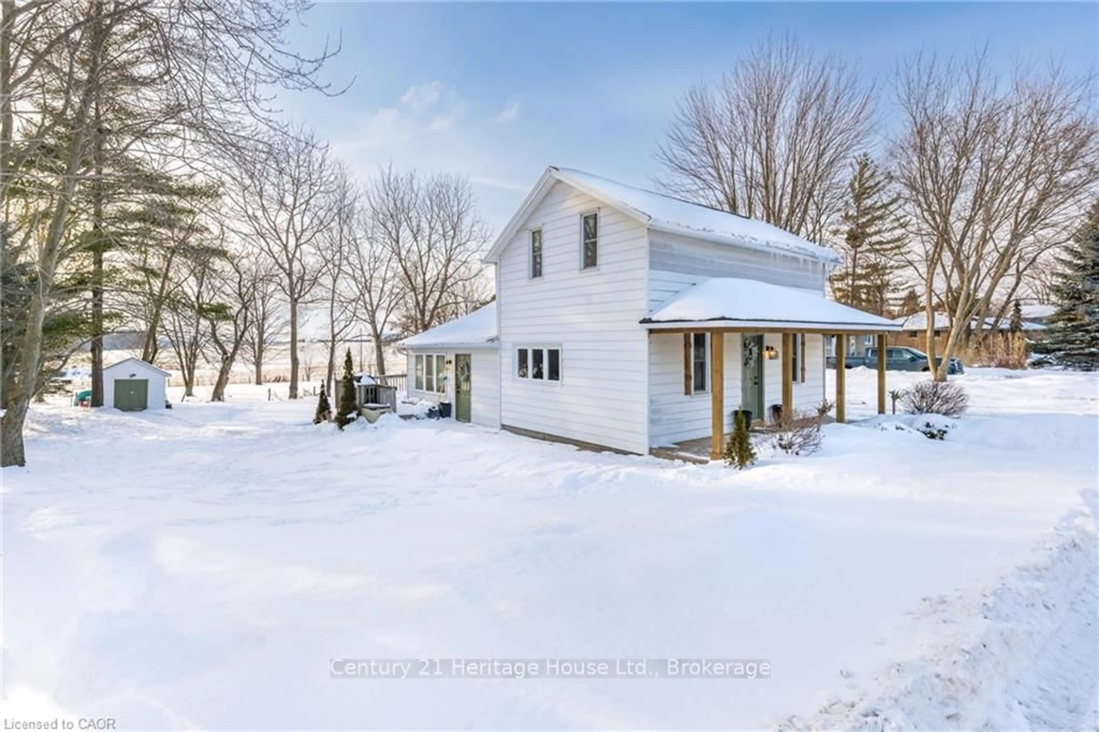 A pic from outside/outdoor area/front of a property/back of a property/a pic from drone, unknown for 103 Baird St, Blandford-Blenheim Ontario N0J 1B0