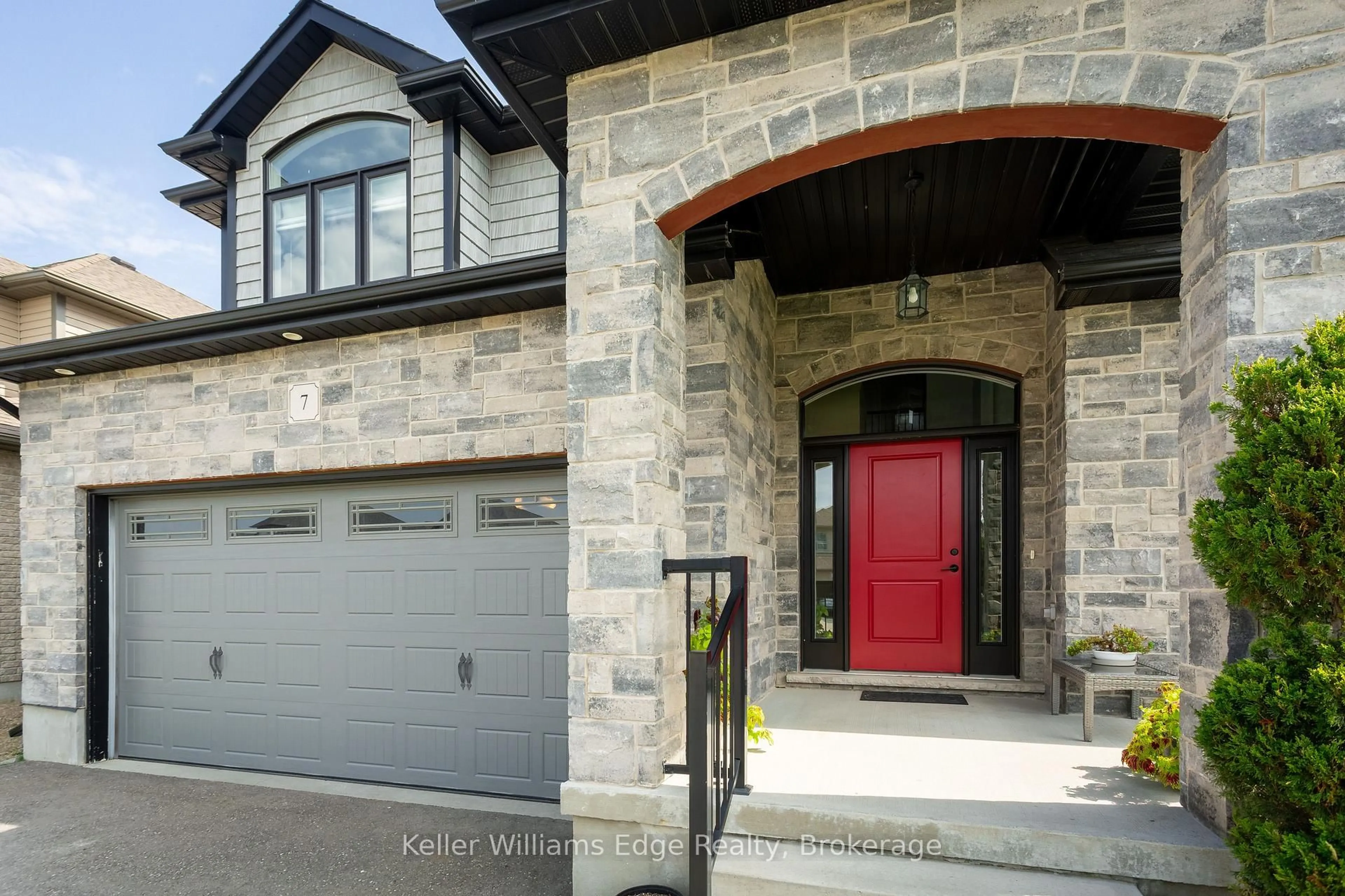 Home with brick exterior material, street for 7 Hillborn St, East Luther Grand Valley Ontario L9W 6T9