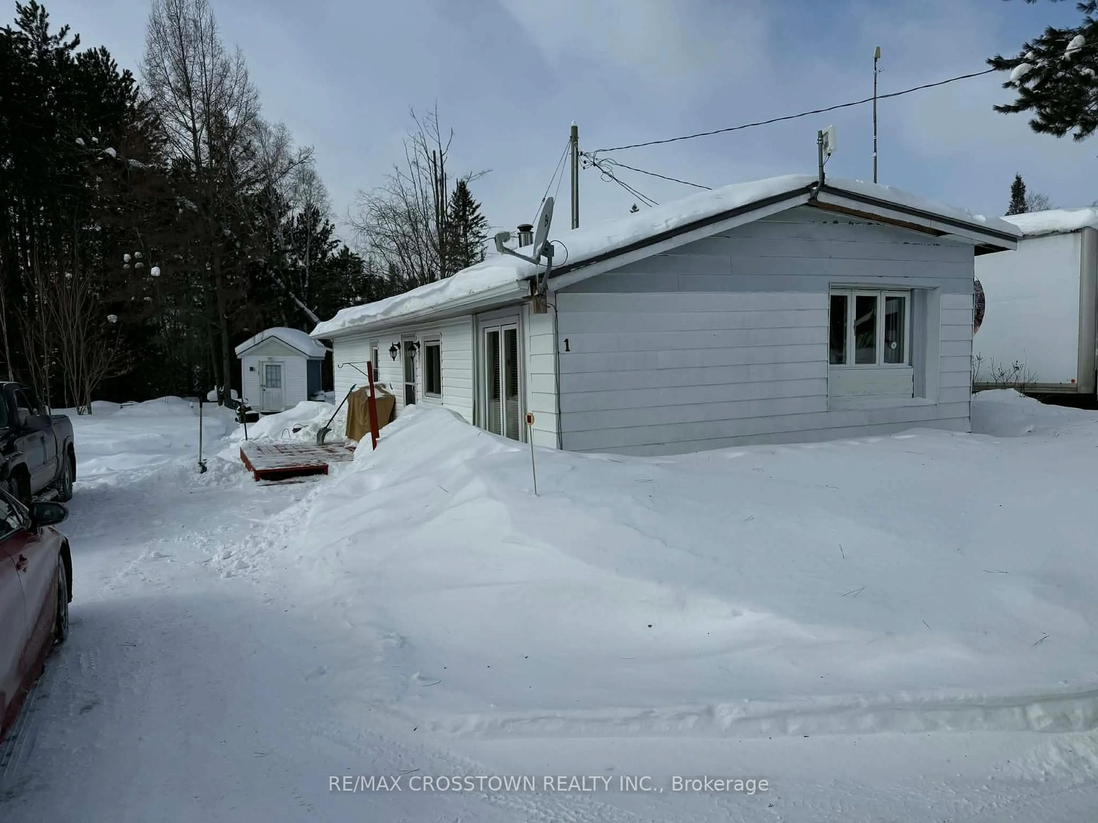 Unknown for 9358 Highway 63 #1, Unorganized Townships Ontario P0H 2A0