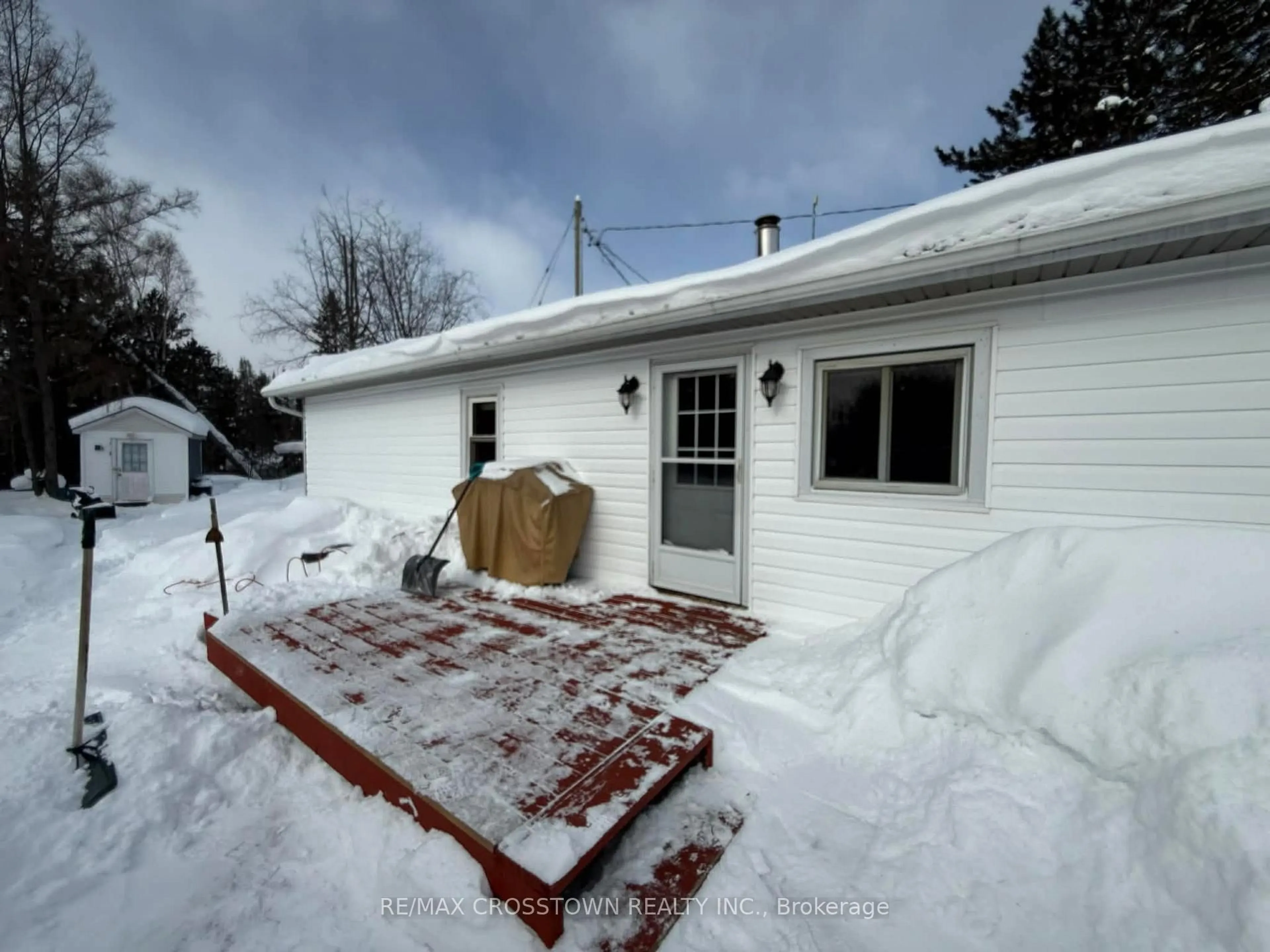 Unknown for 9358 Highway 63 #1, Unorganized Townships Ontario P0H 2A0