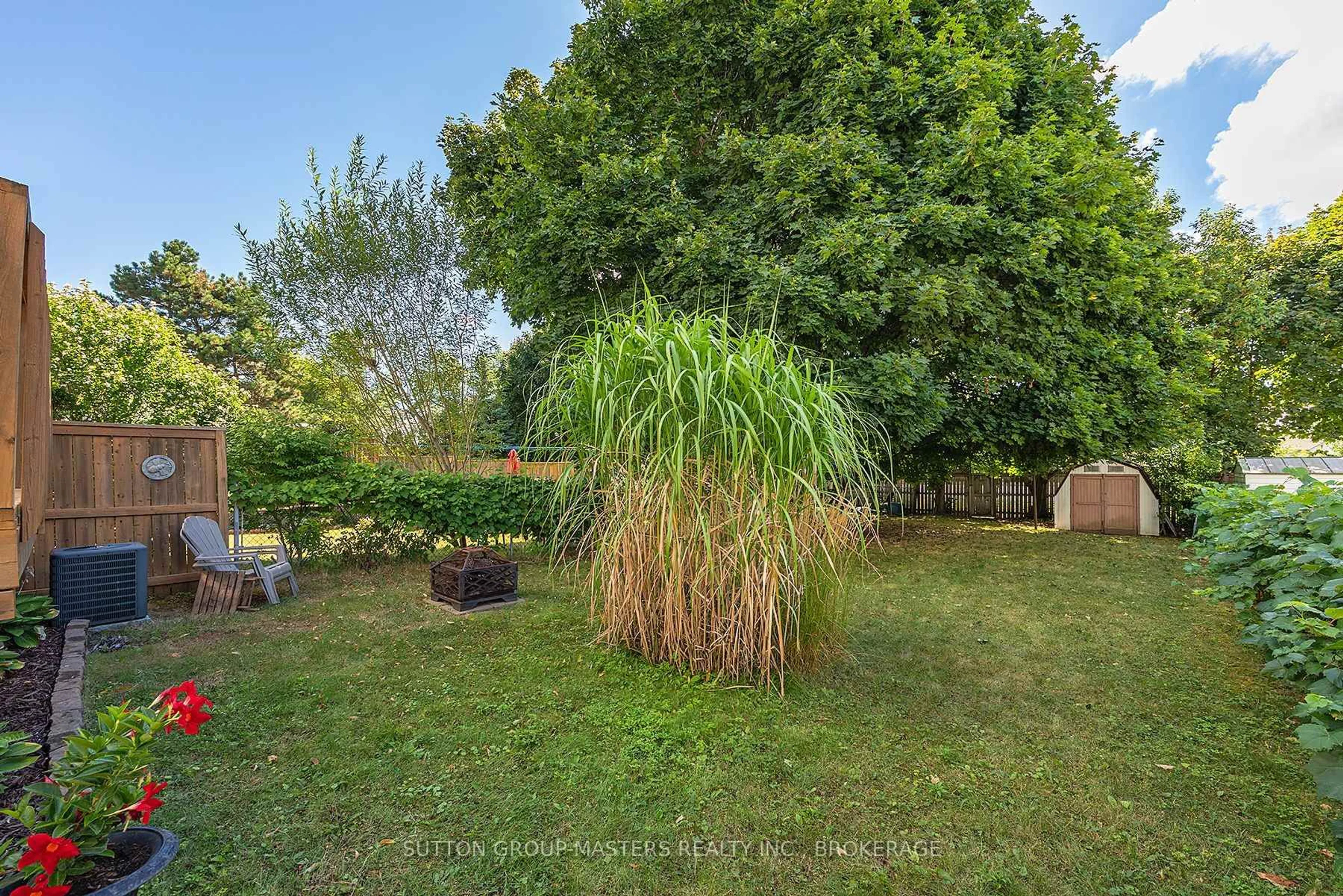 Patio, forest/trees view for 759 Somerset Cres, Kingston Ontario K7P 1G3