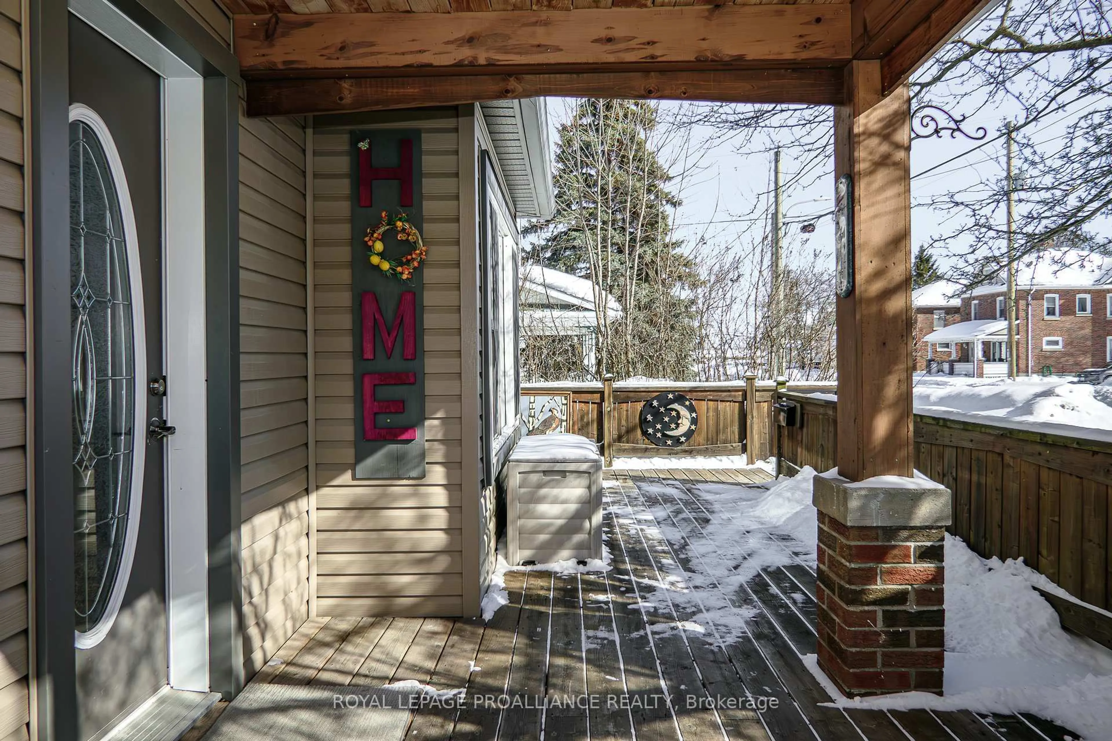 Patio, unknown for 146 Creswell Dr, Quinte West Ontario K8V 3H5