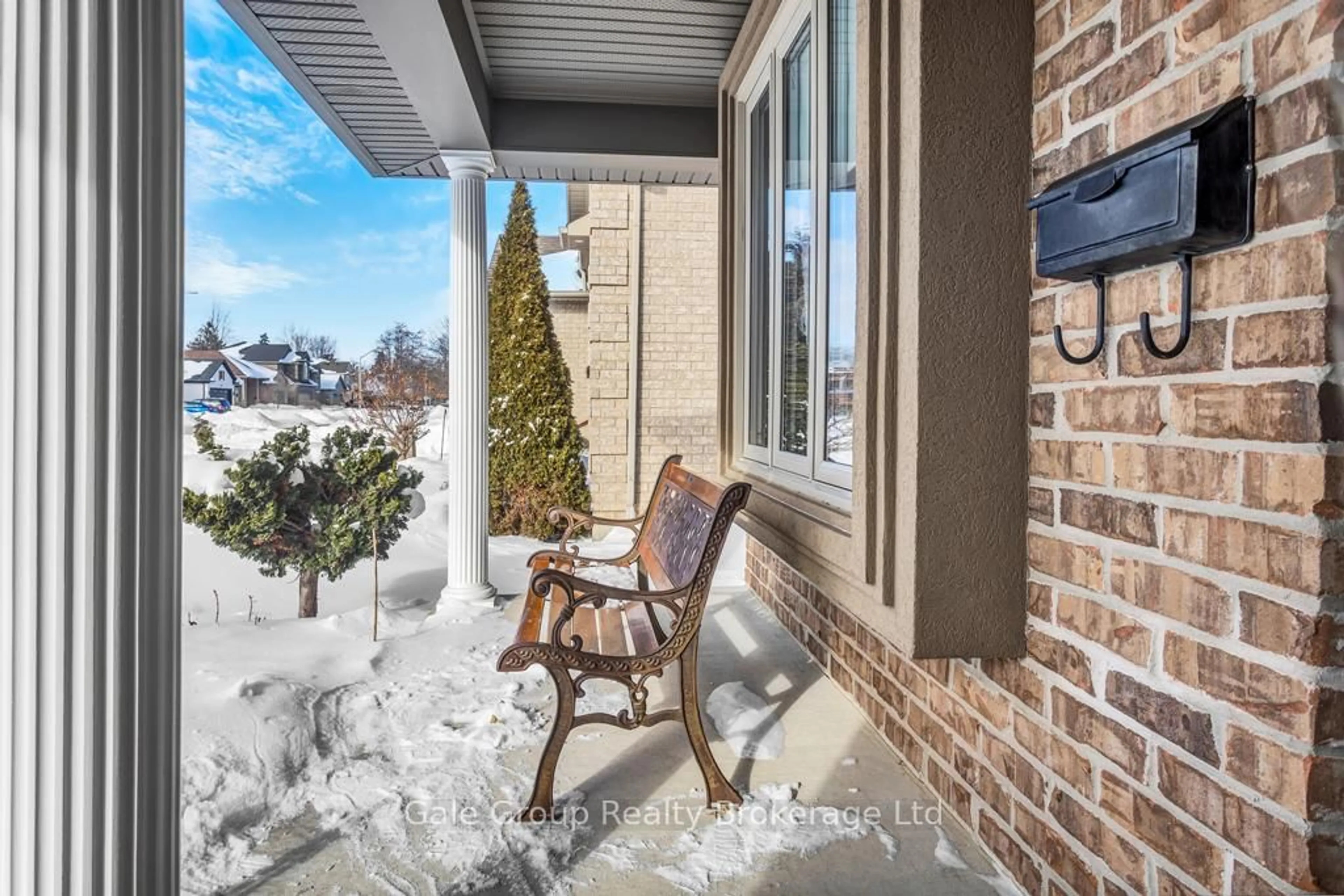 Patio, street for 15 Holland Ave, Aylmer Ontario N5H 3J2