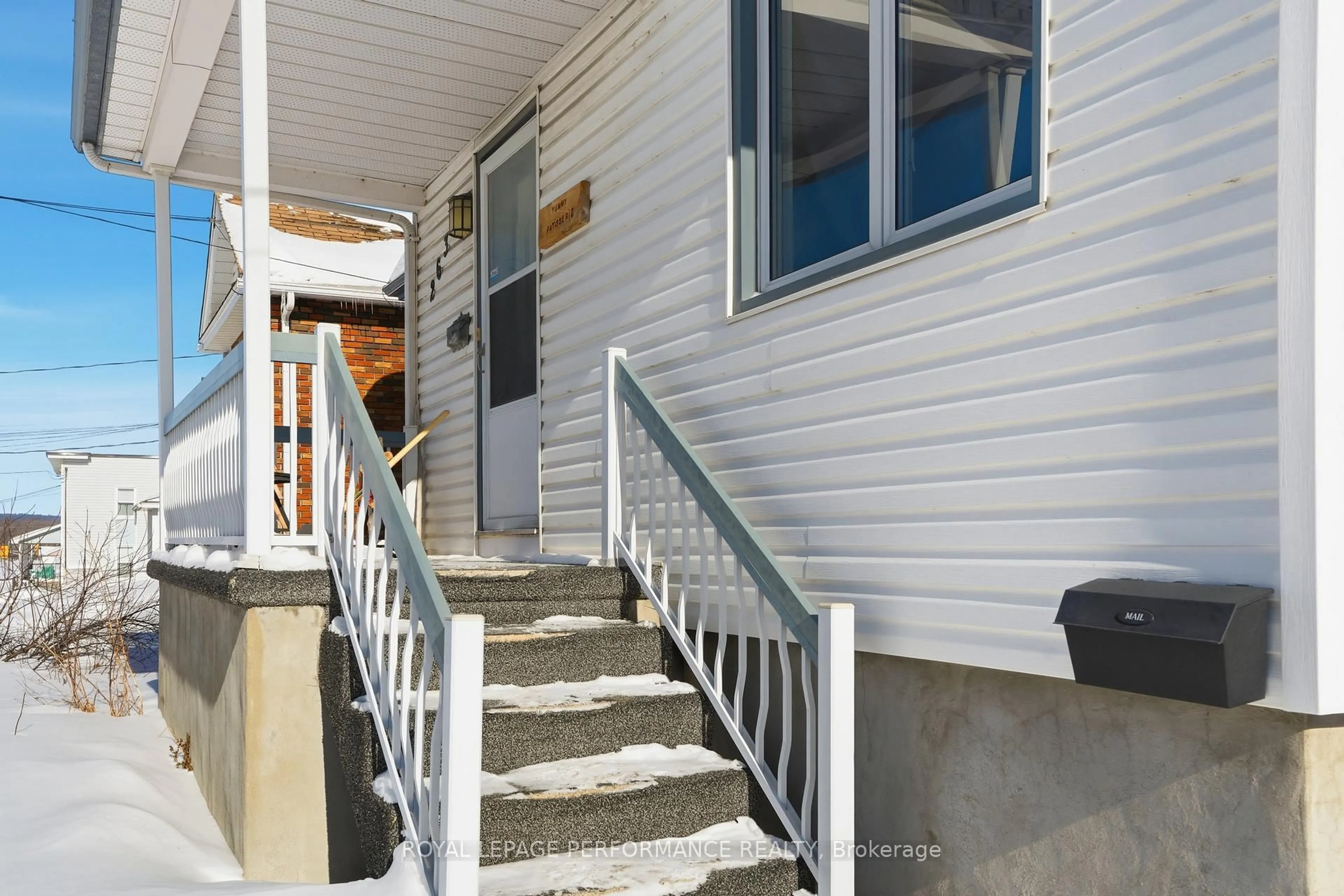 Unknown for 263 Cameron St, Hawkesbury Ontario K6A 2B3