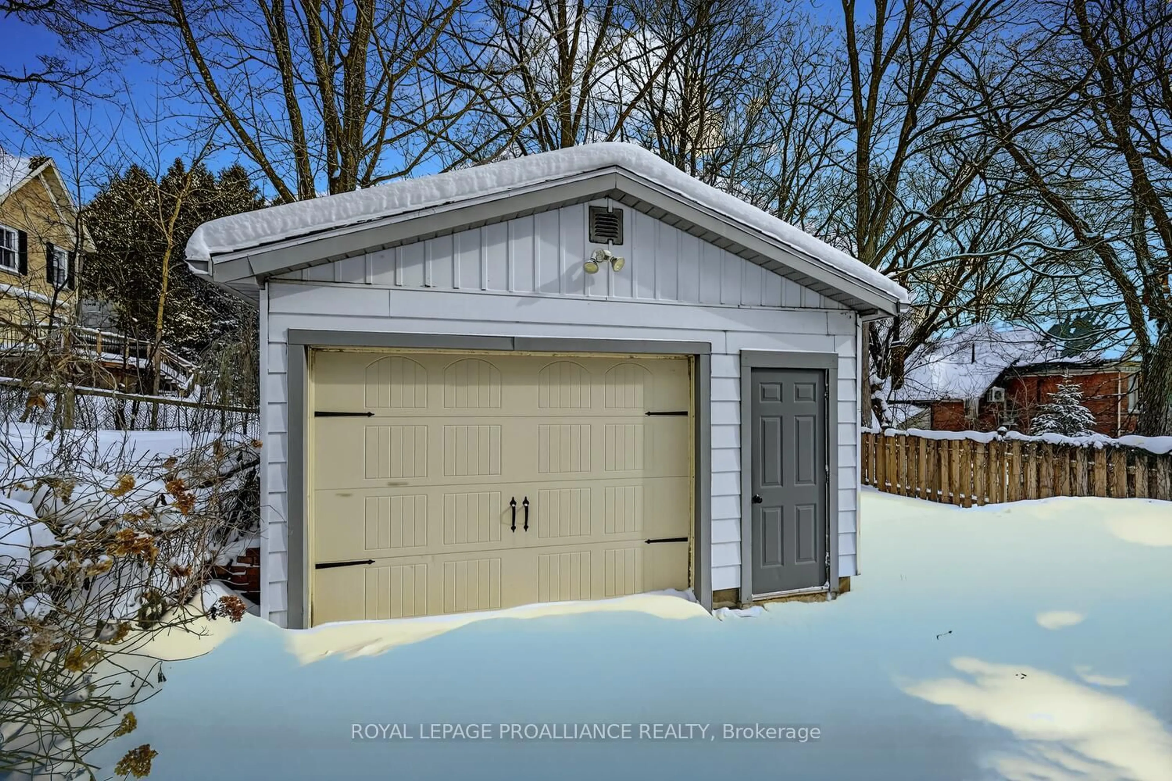 Indoor garage for 37 Orchard St, Brockville Ontario K6V 2J6