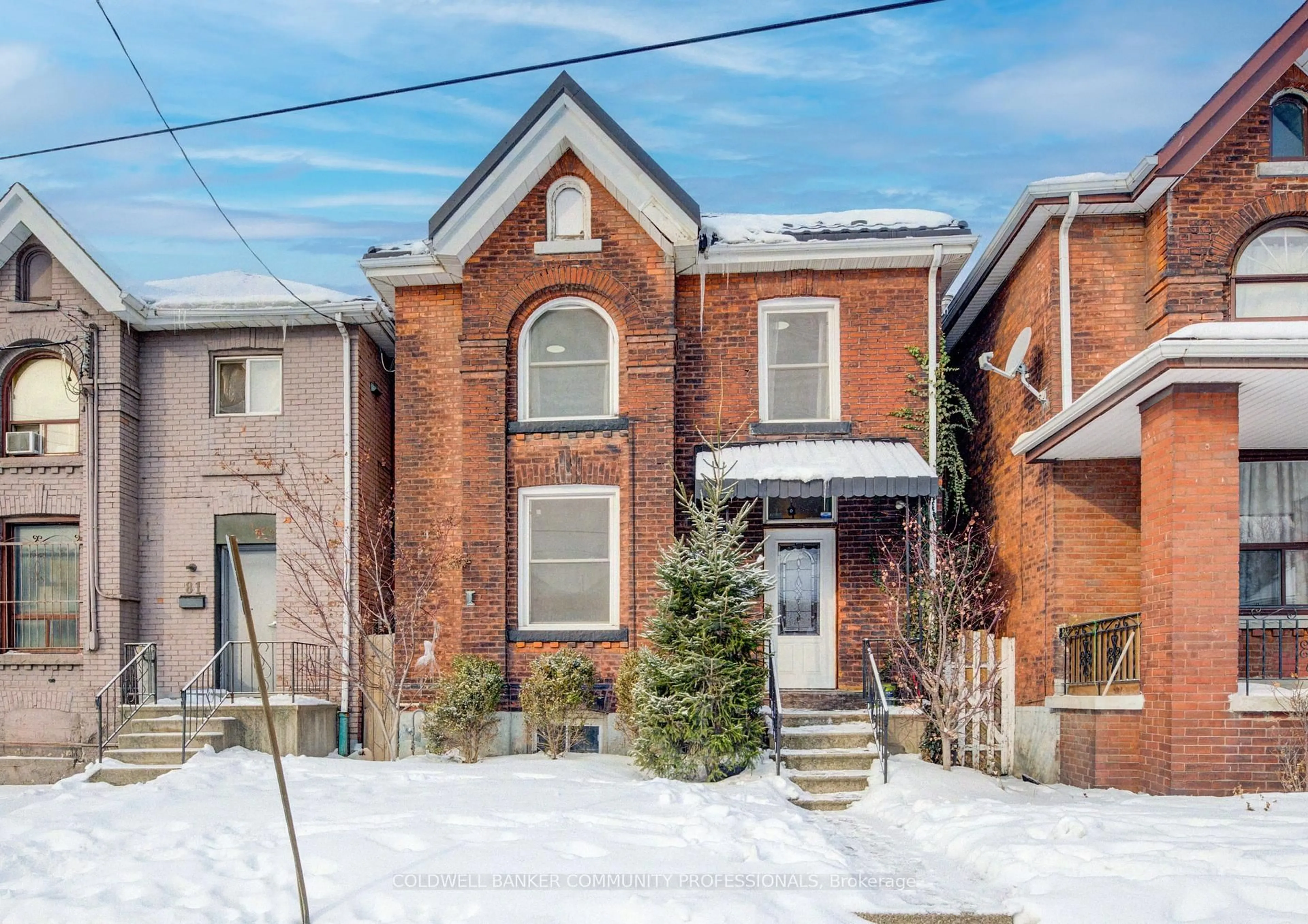 Home with brick exterior material, street for 83 Sanford Ave, Hamilton Ontario L8L 5Z1