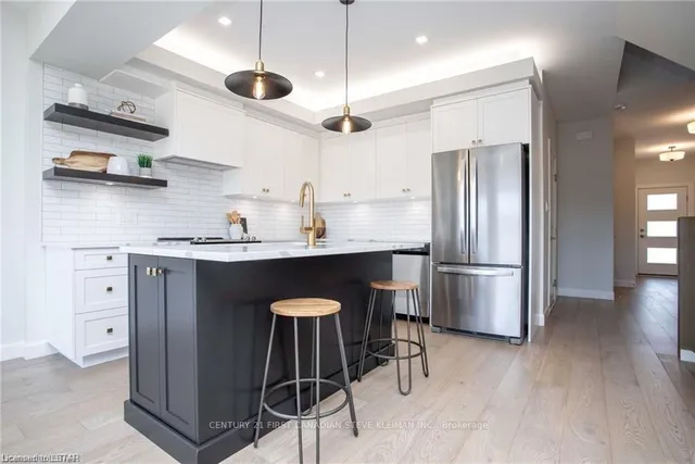 2700 Buroak Dr #45, London North 4
