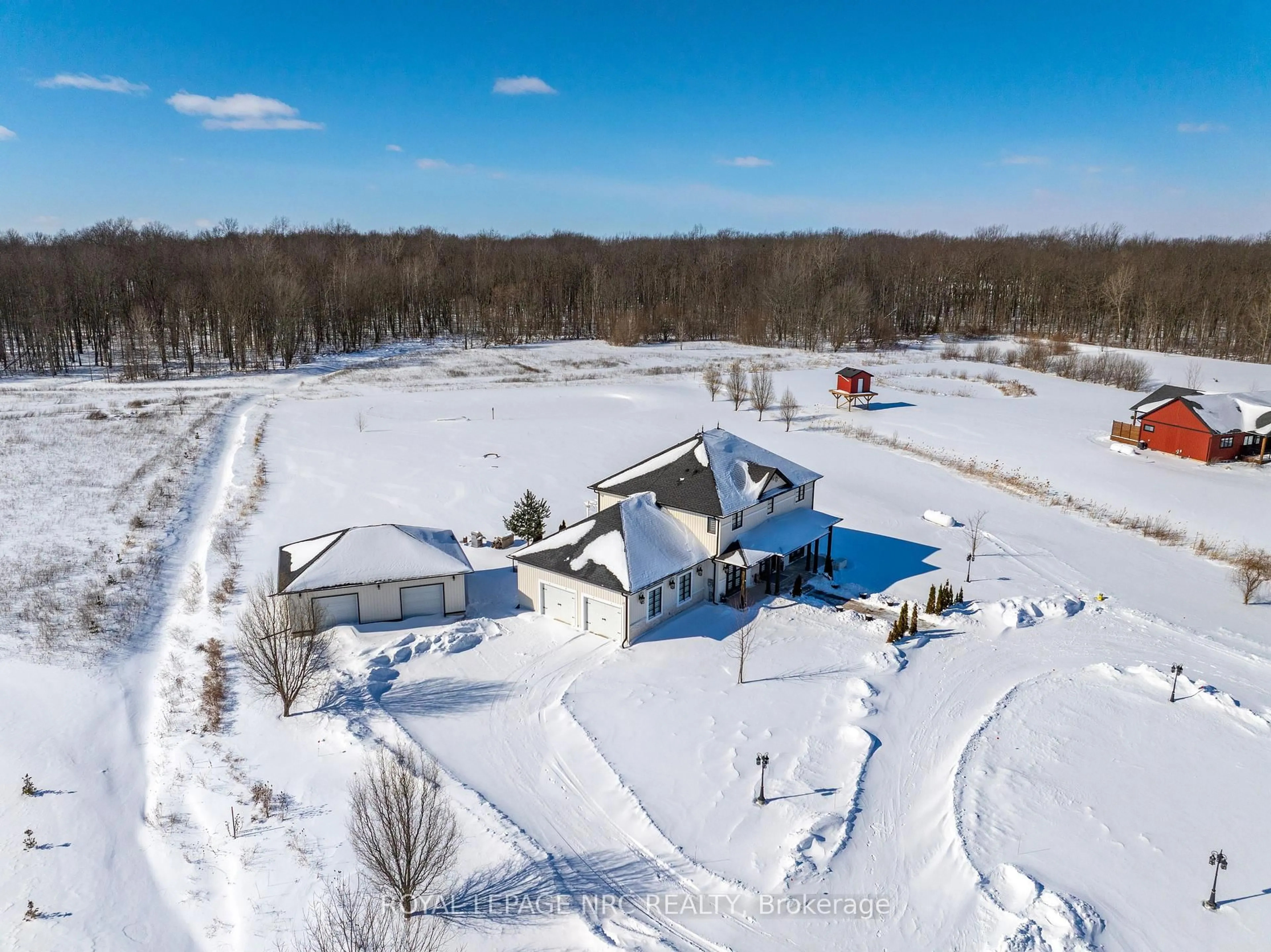 A pic from outside/outdoor area/front of a property/back of a property/a pic from drone, unknown for 50858 O'Reilly's Rd, Wainfleet Ontario L0S 1V0