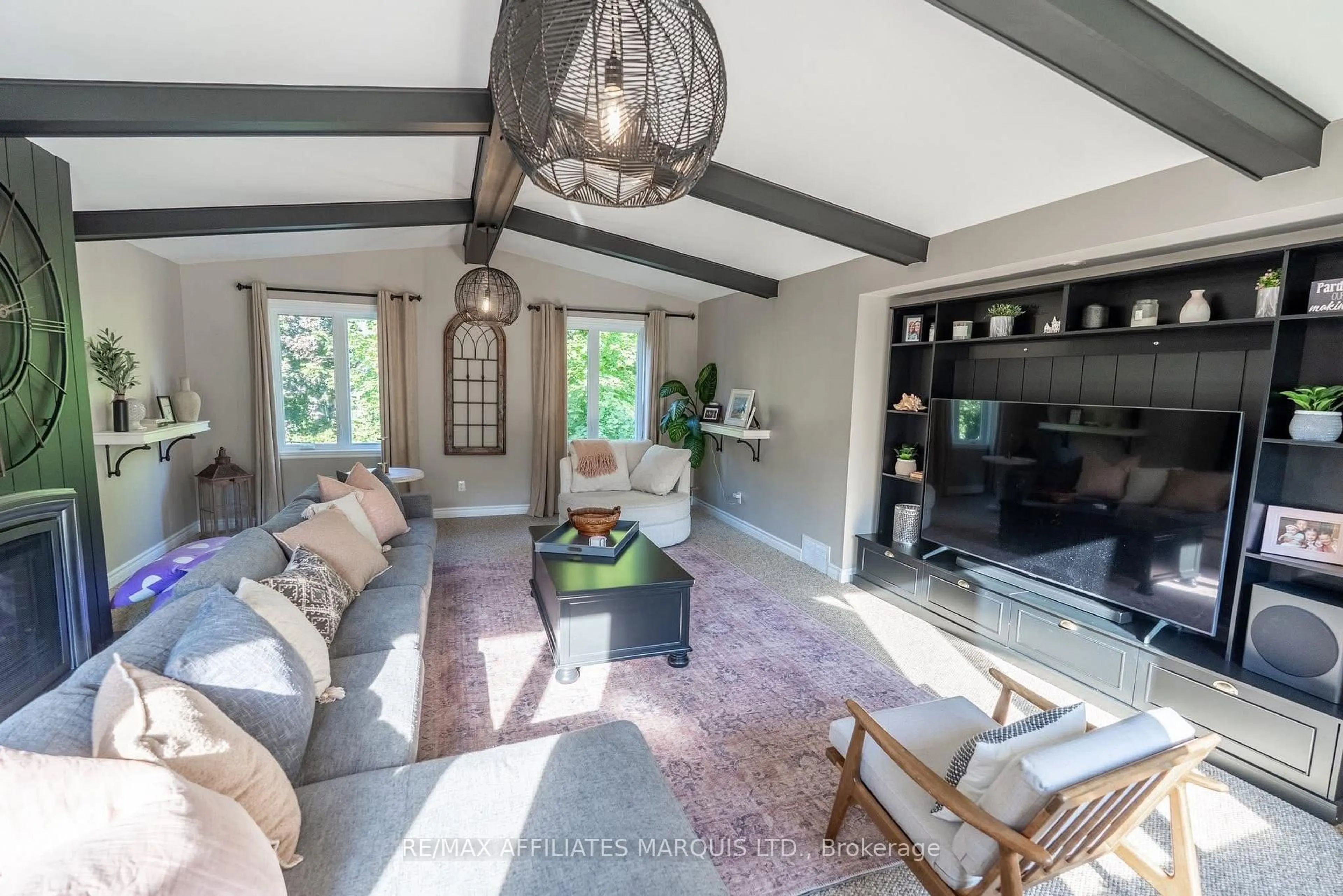 Living room with furniture, unknown for 1733 Blakely Dr, Cornwall Ontario K6J 5M6