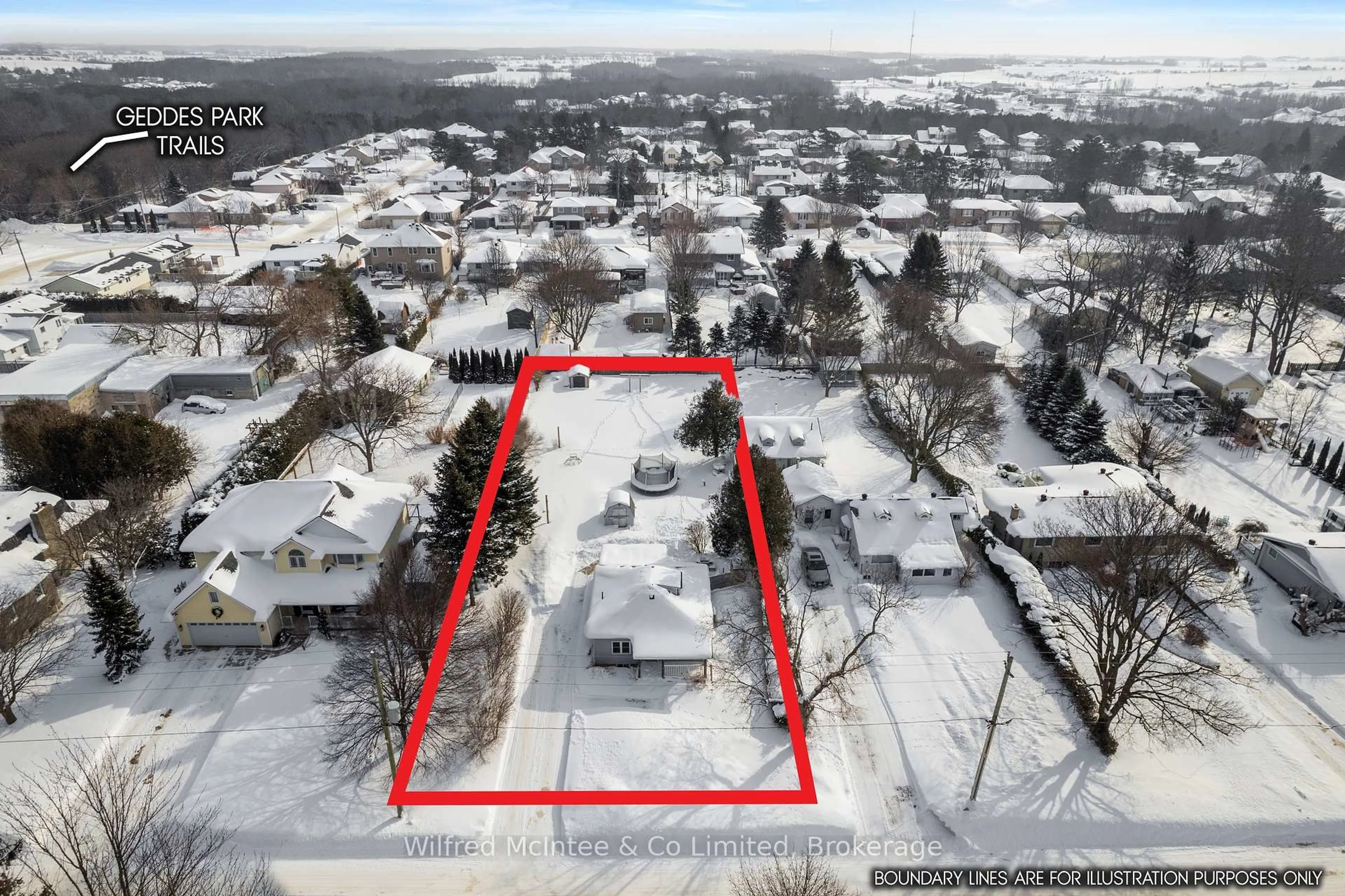 A pic from outside/outdoor area/front of a property/back of a property/a pic from drone, street for 437 Adelaide St, Kincardine Ontario N2Z 2W6