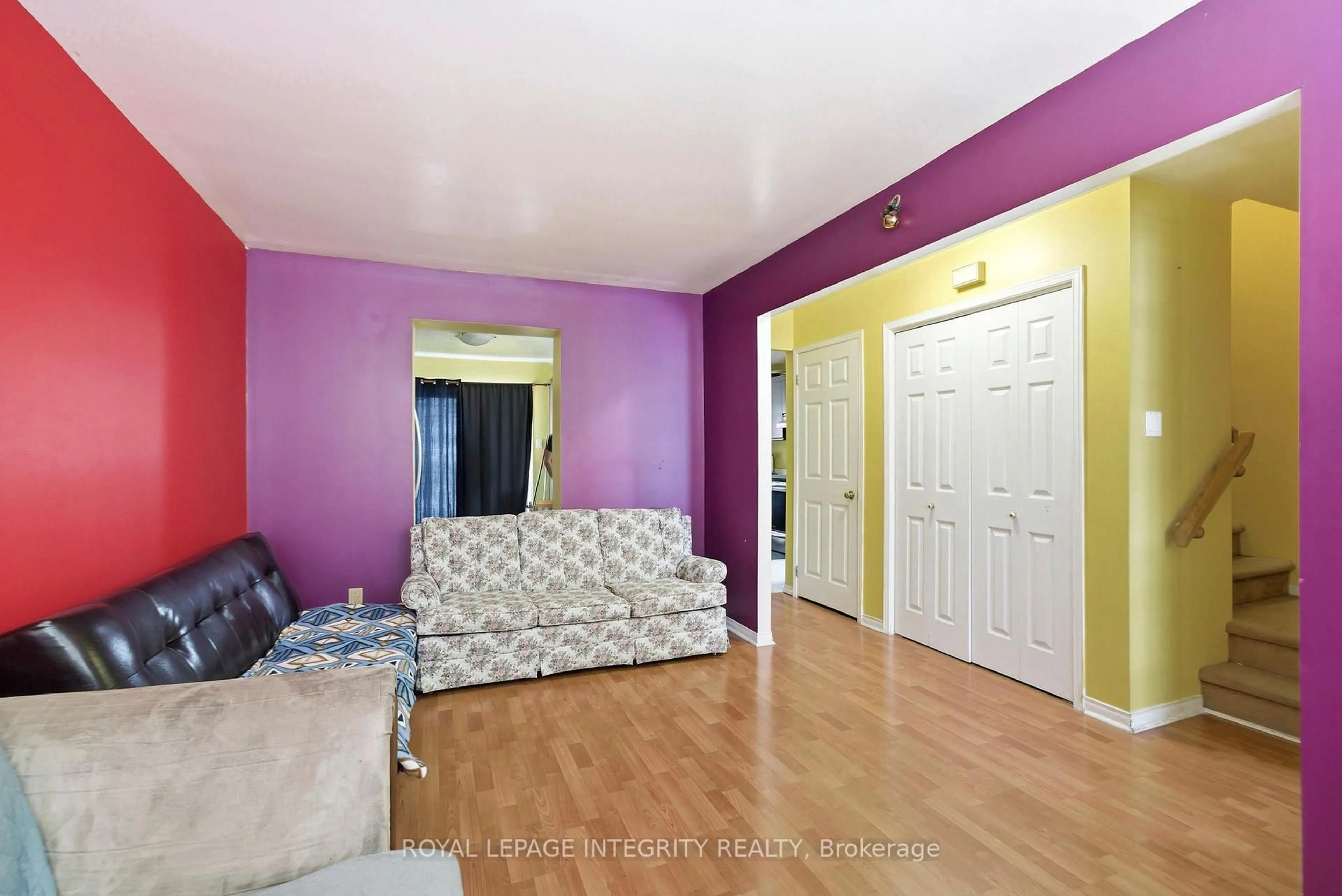 Unknown for 309 Ellen Ave, Cornwall Ontario K6J 5T6