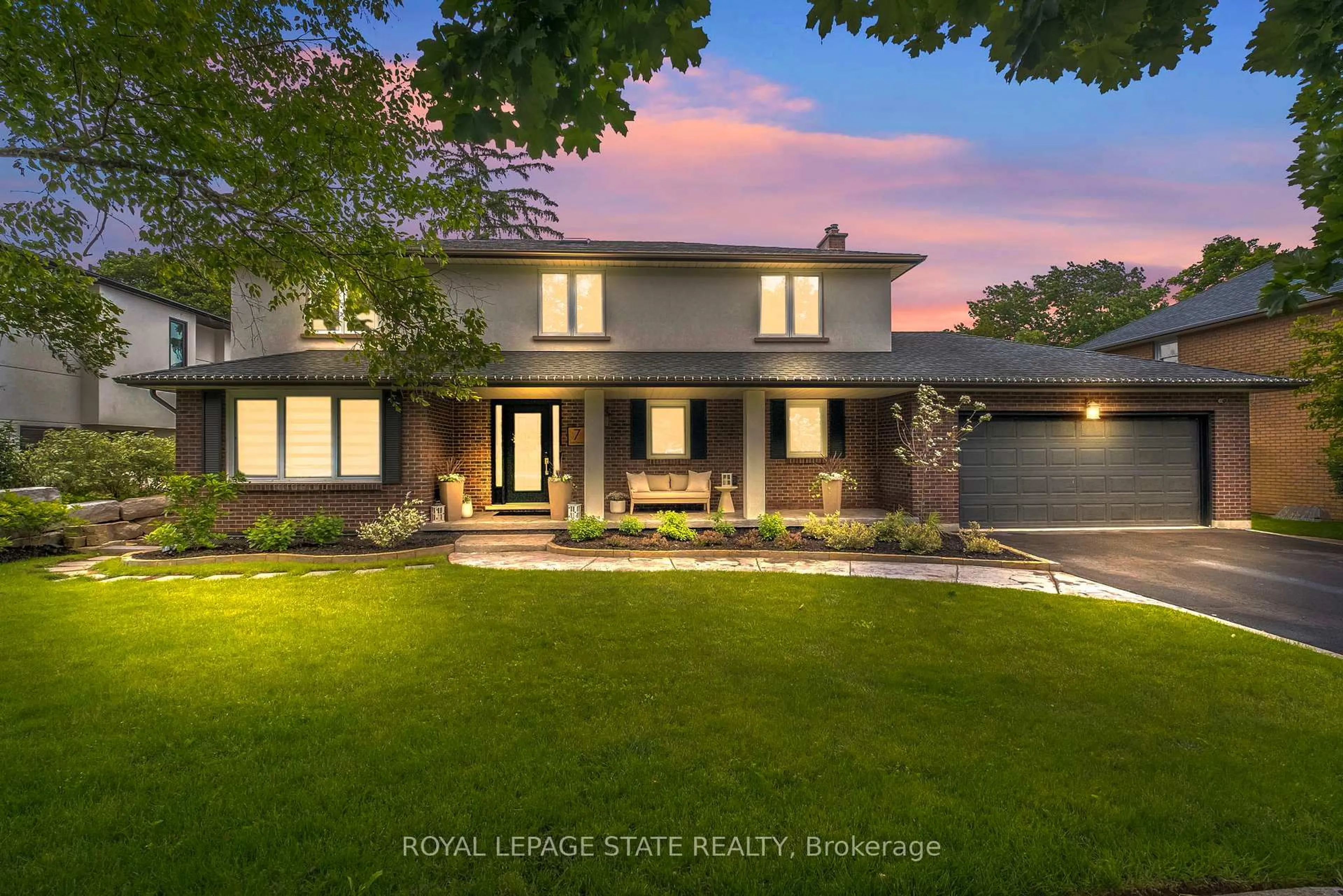 Home with brick exterior material, street for 7 Carl Cres, Hamilton Ontario L0R 2H4