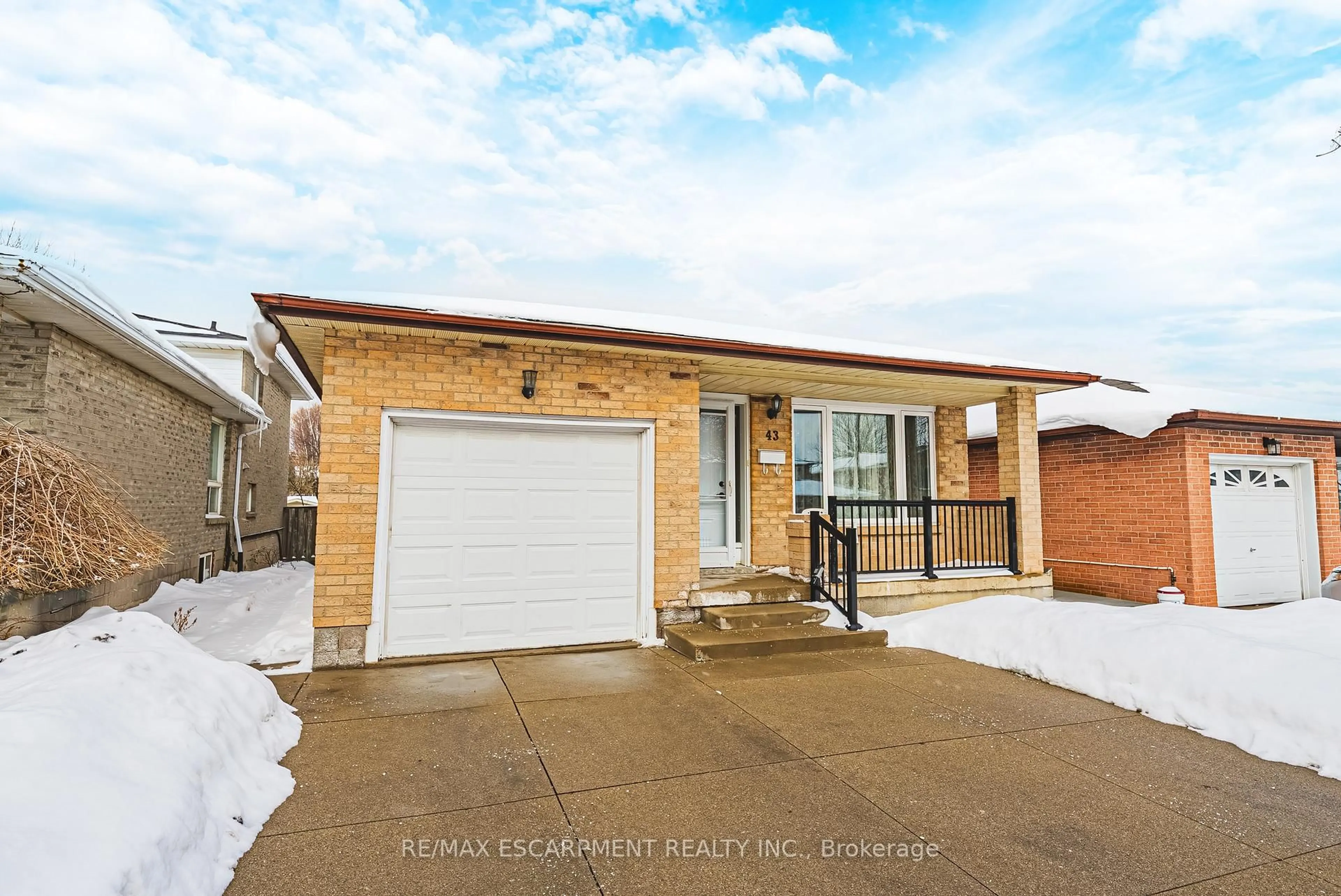 Home with brick exterior material, street for 43 Everest St, Hamilton Ontario L8W 2J5