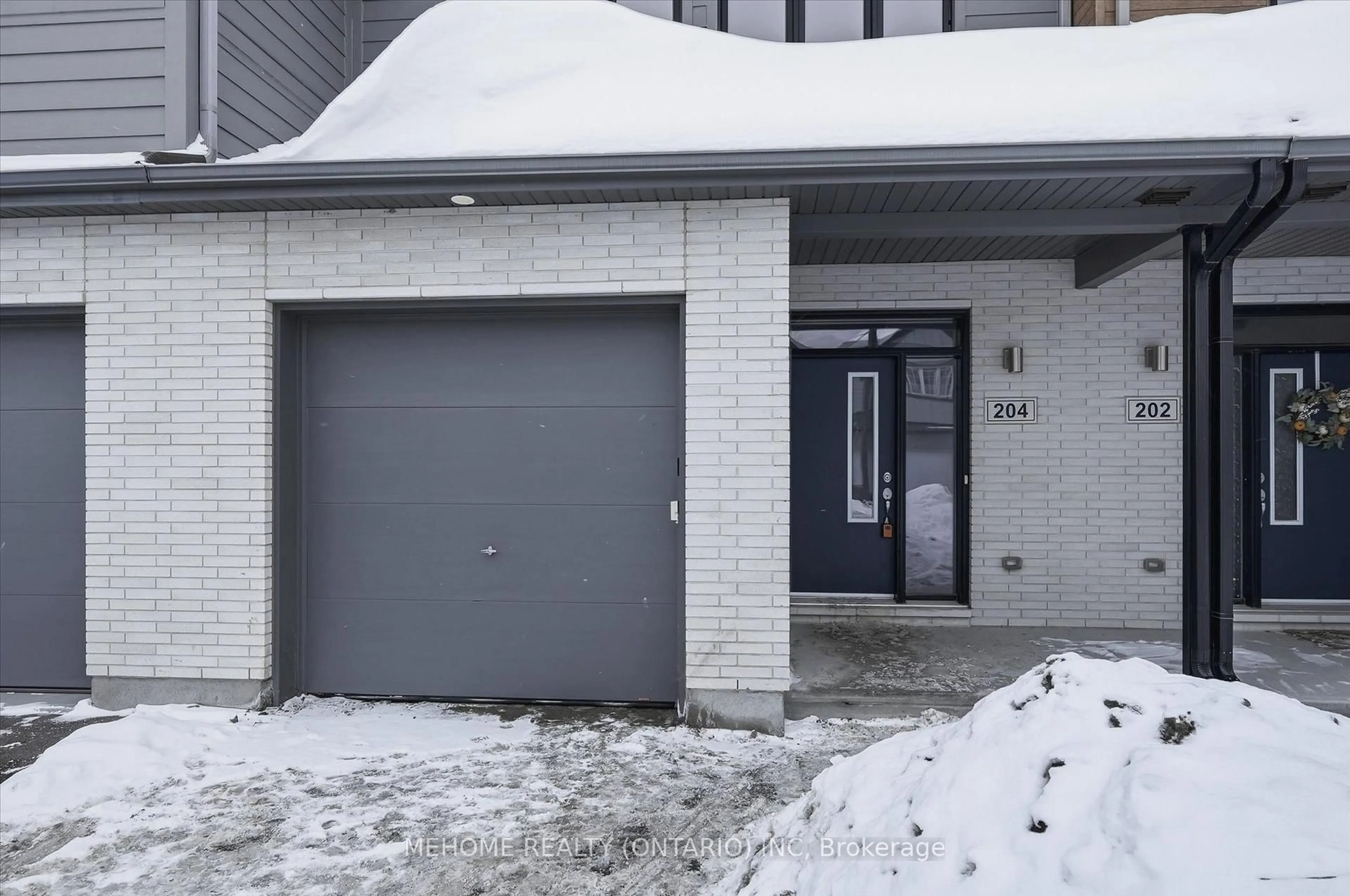 Unknown for 204 Tapadero Ave, Stittsville Ontario K2V 0N9