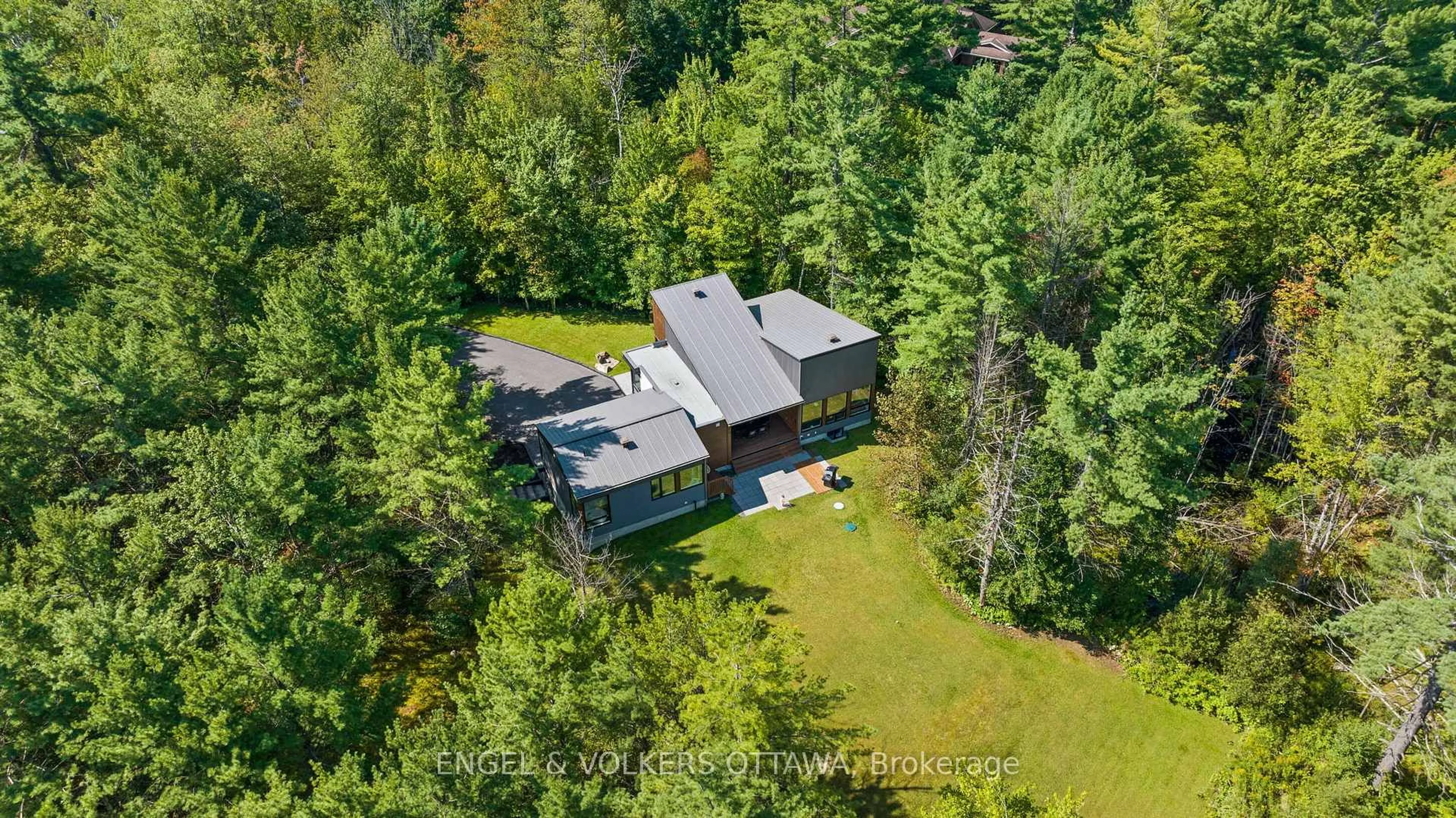 A pic from outside/outdoor area/front of a property/back of a property/a pic from drone, forest/trees view for 108 EDITH MARGARET Pl, Ottawa Ontario K2W 1A8