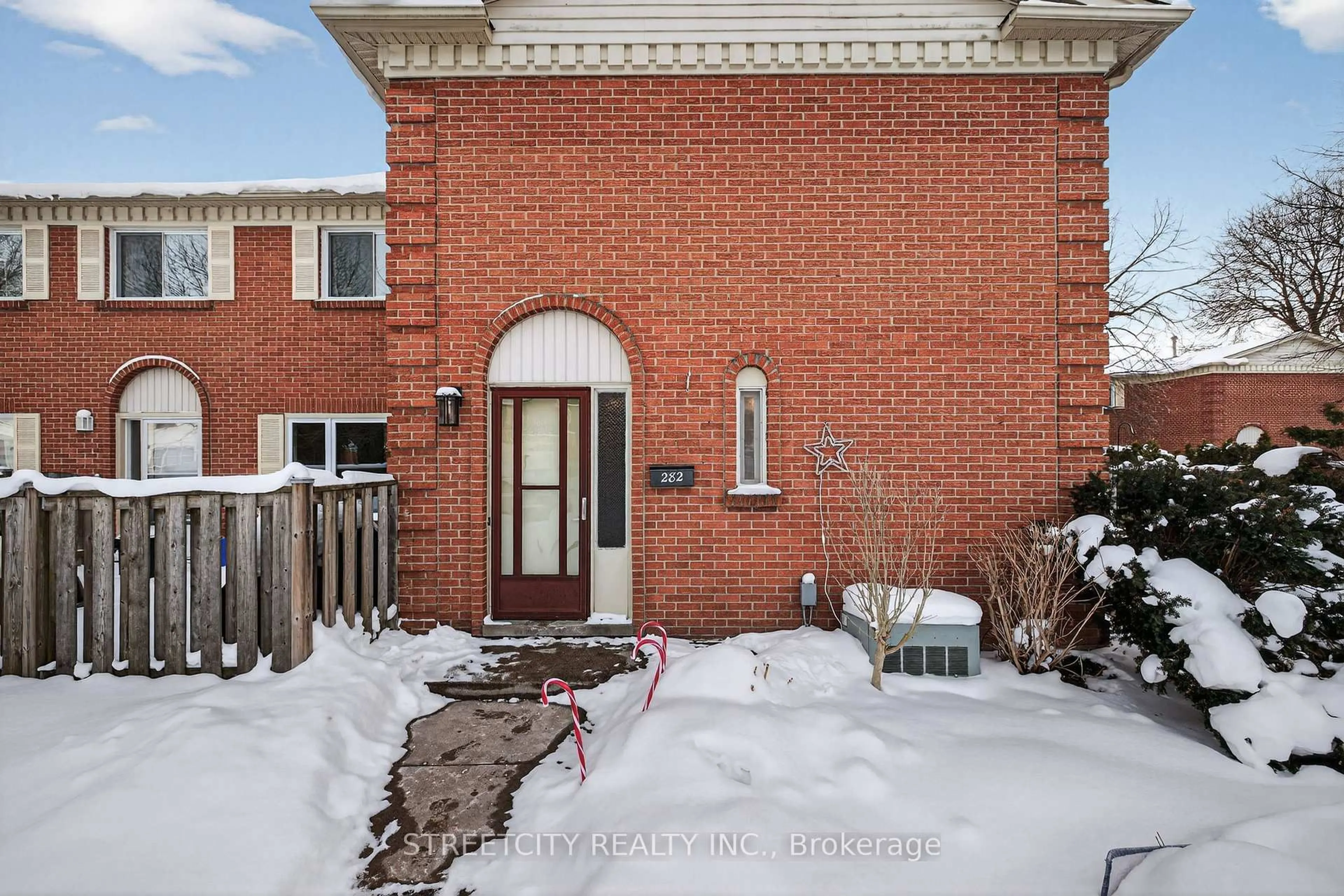 Home with brick exterior material, street for 282 HOMESTEAD Cres, London North Ontario N6G 2E5