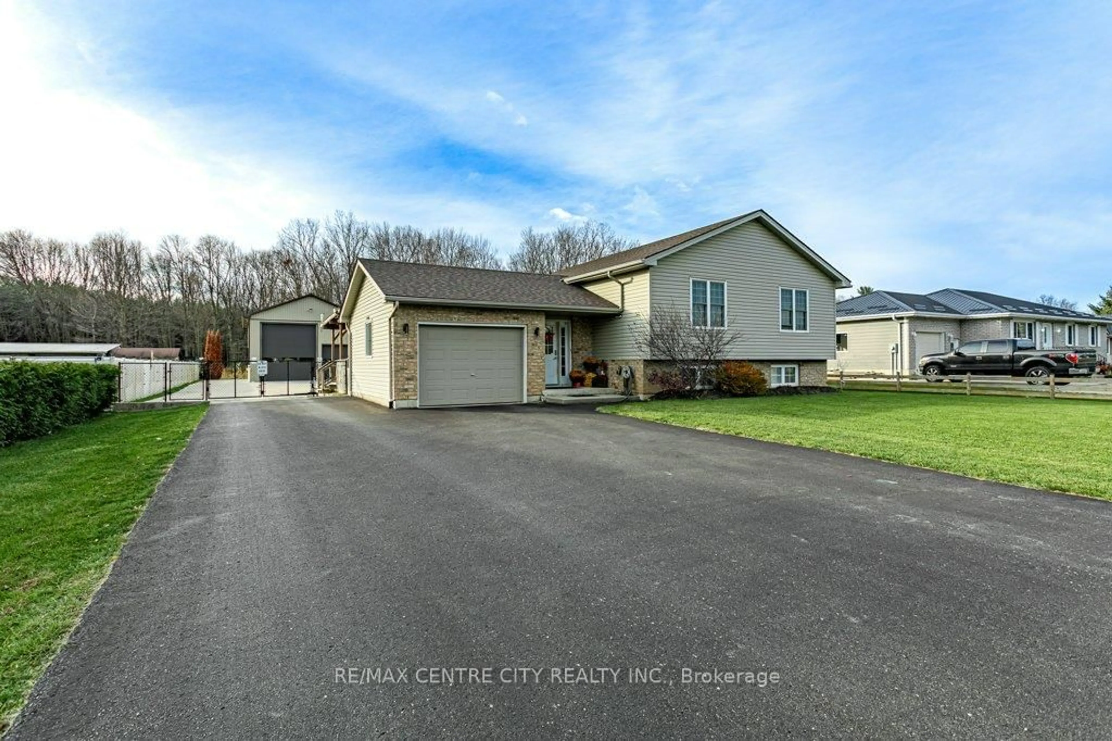 A pic from outside/outdoor area/front of a property/back of a property/a pic from drone, street for 6851 Springfield Rd, Malahide Ontario N5H 2R5