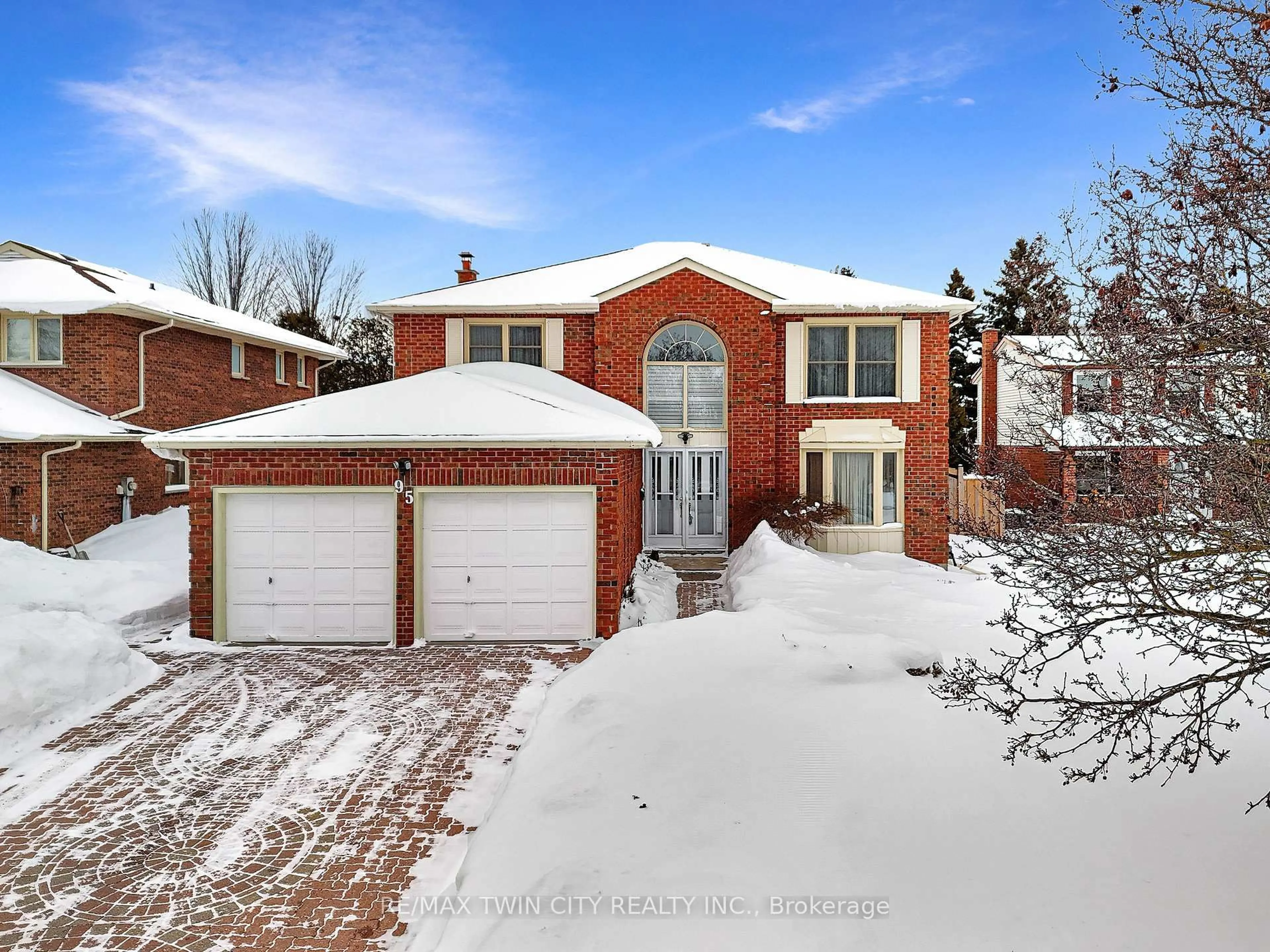 Home with brick exterior material, street for 95 Old Meadow Lane, Waterloo Ontario N2T 1V2