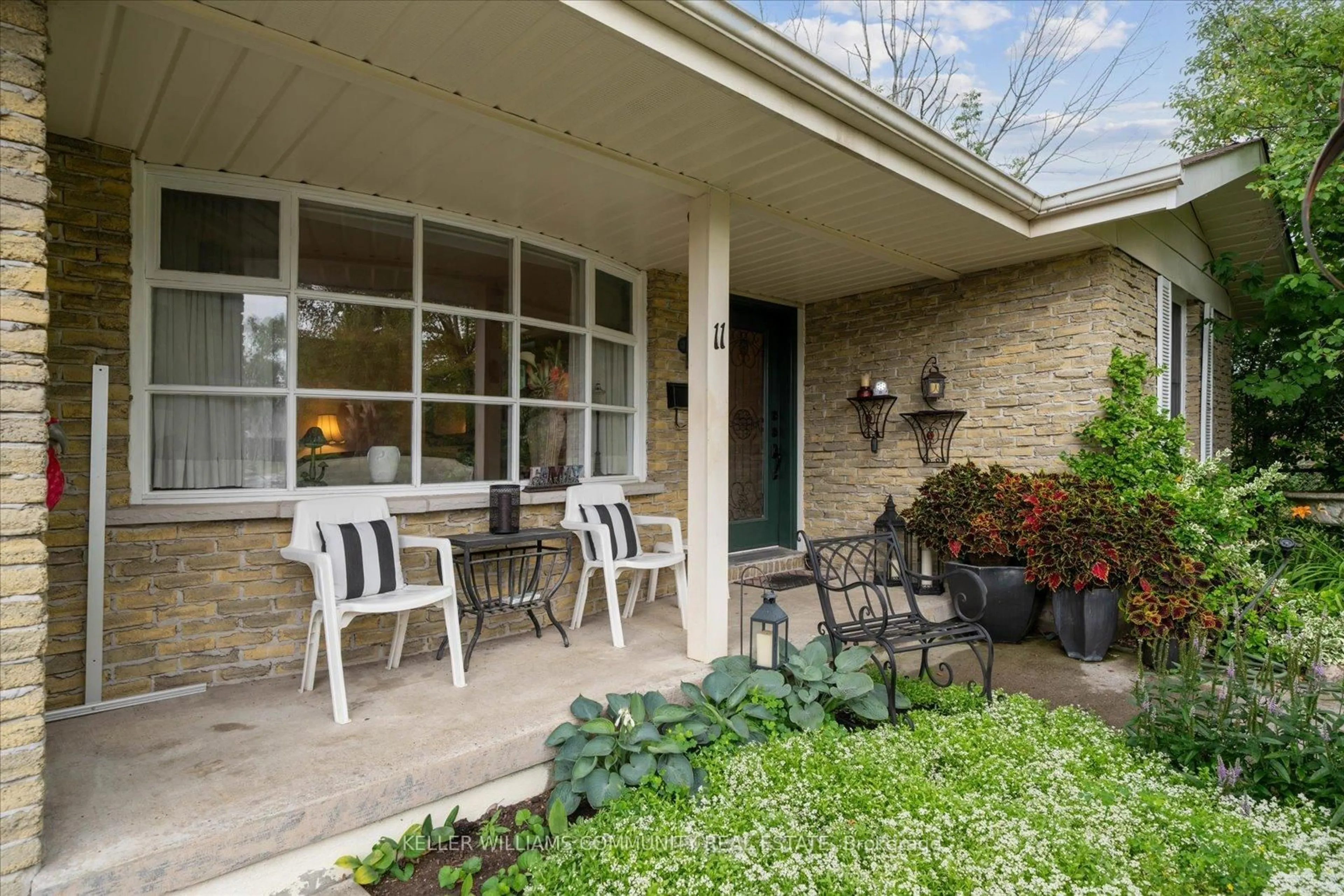 Patio, street for 11 Bayleaf Crt, Peterborough Ontario K9K 1A2