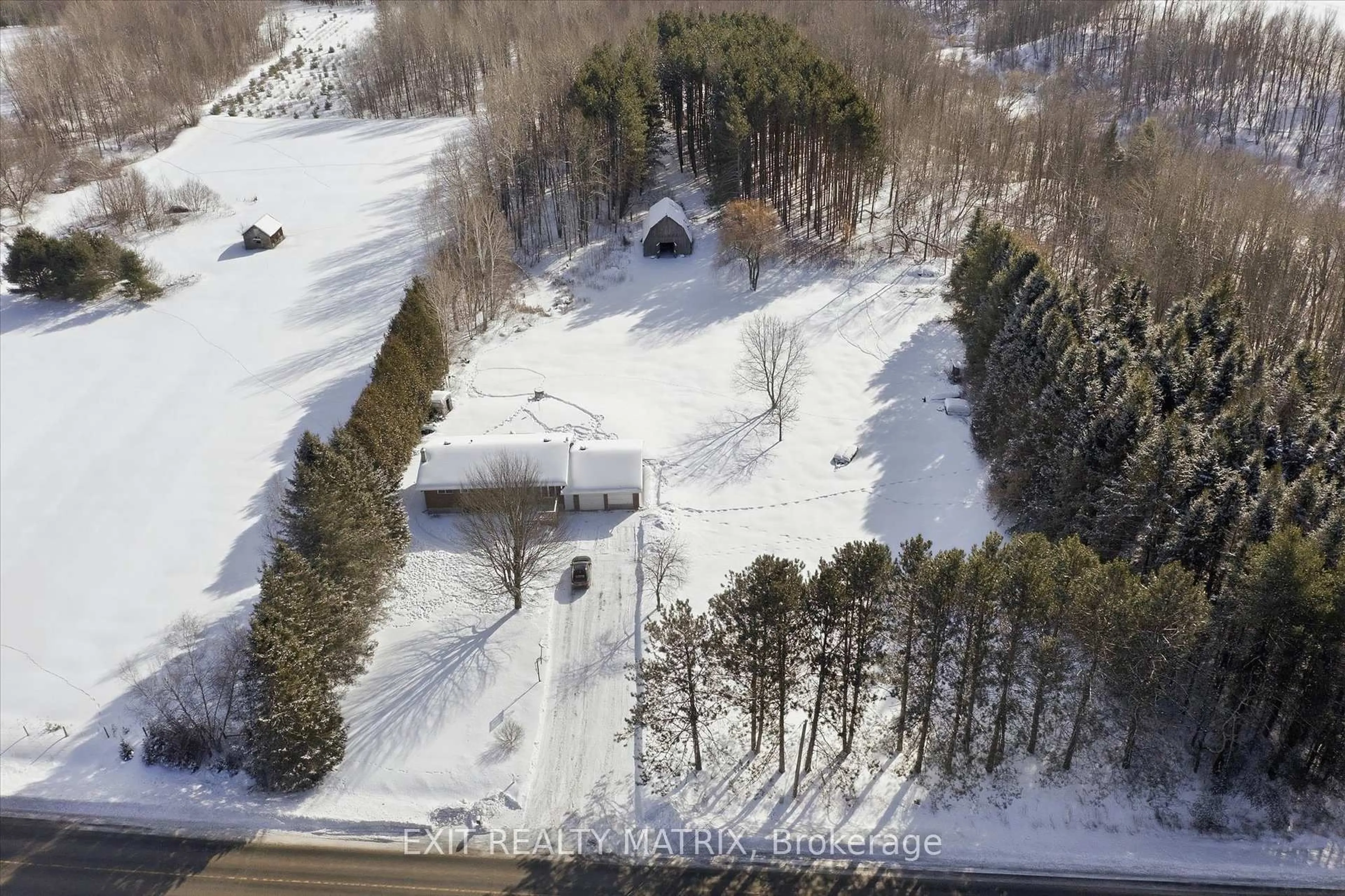 A pic from outside/outdoor area/front of a property/back of a property/a pic from drone, street for 1285 Calypso St, The Nation Ontario K0A 1M0