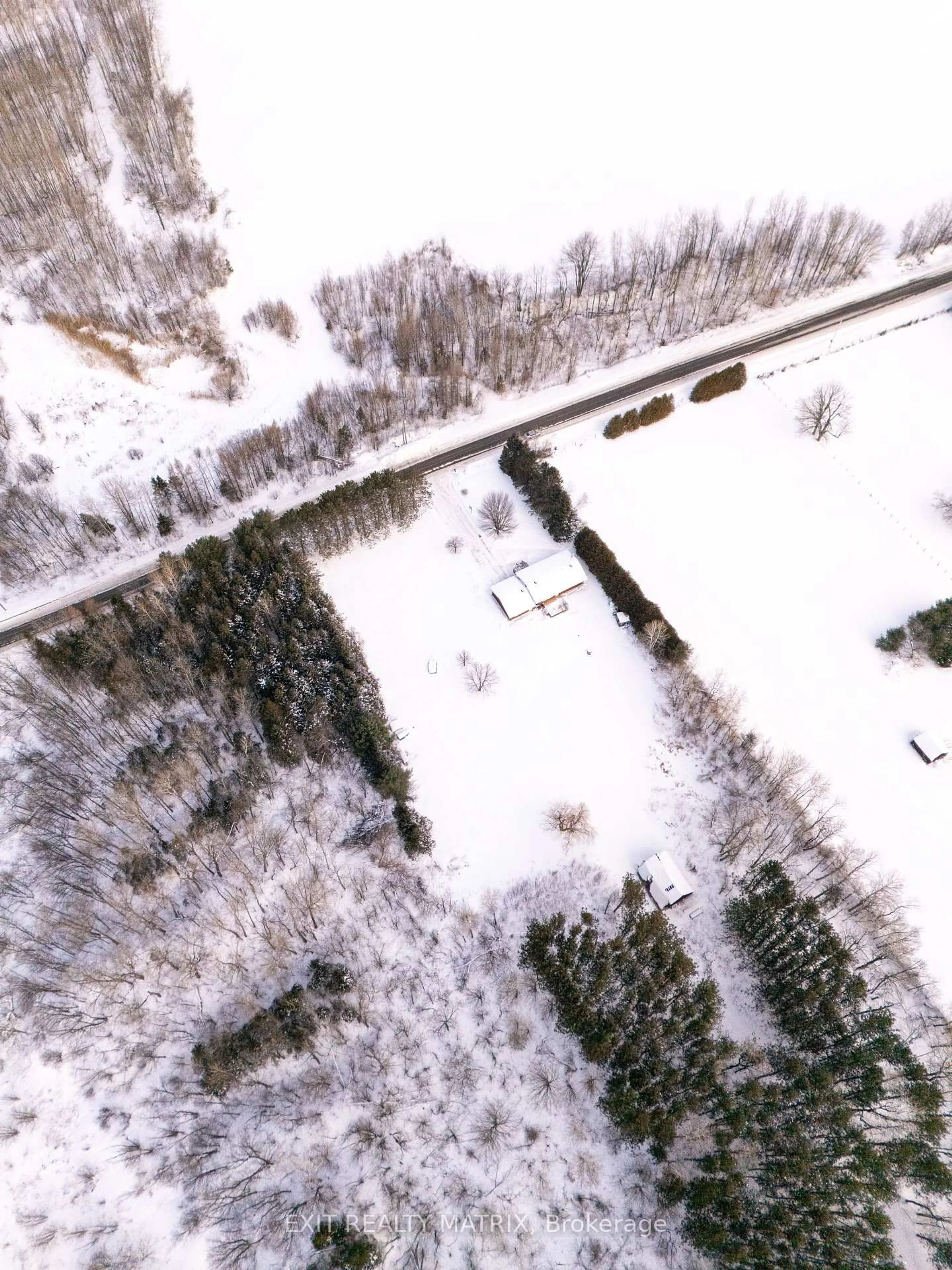 A pic from outside/outdoor area/front of a property/back of a property/a pic from drone, street for 1285 Calypso St, The Nation Ontario K0A 1M0