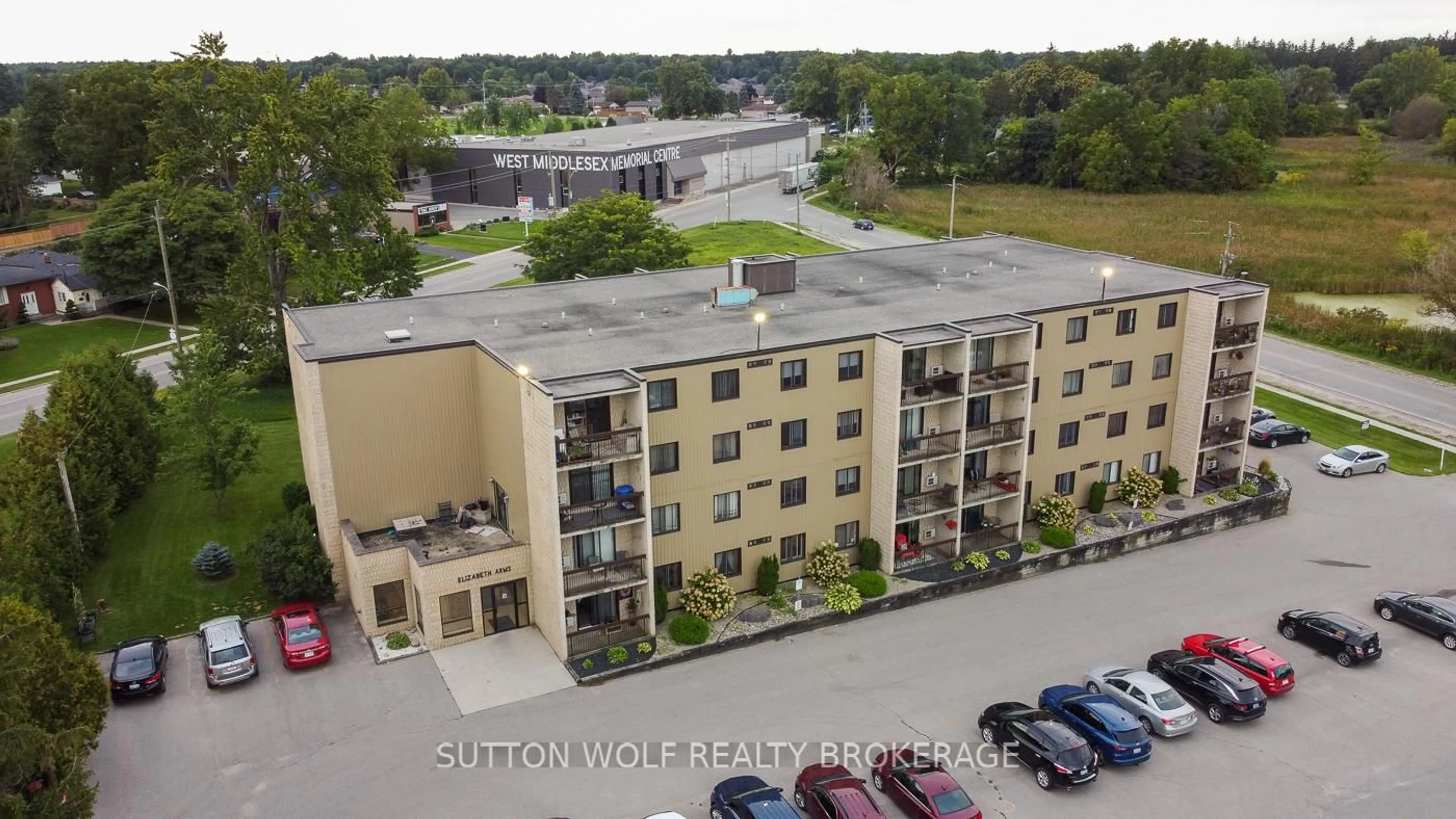 A pic from outside/outdoor area/front of a property/back of a property/a pic from drone, city buildings view from balcony for 31 Victoria St #207, Strathroy-Caradoc Ontario N7G 3Y4