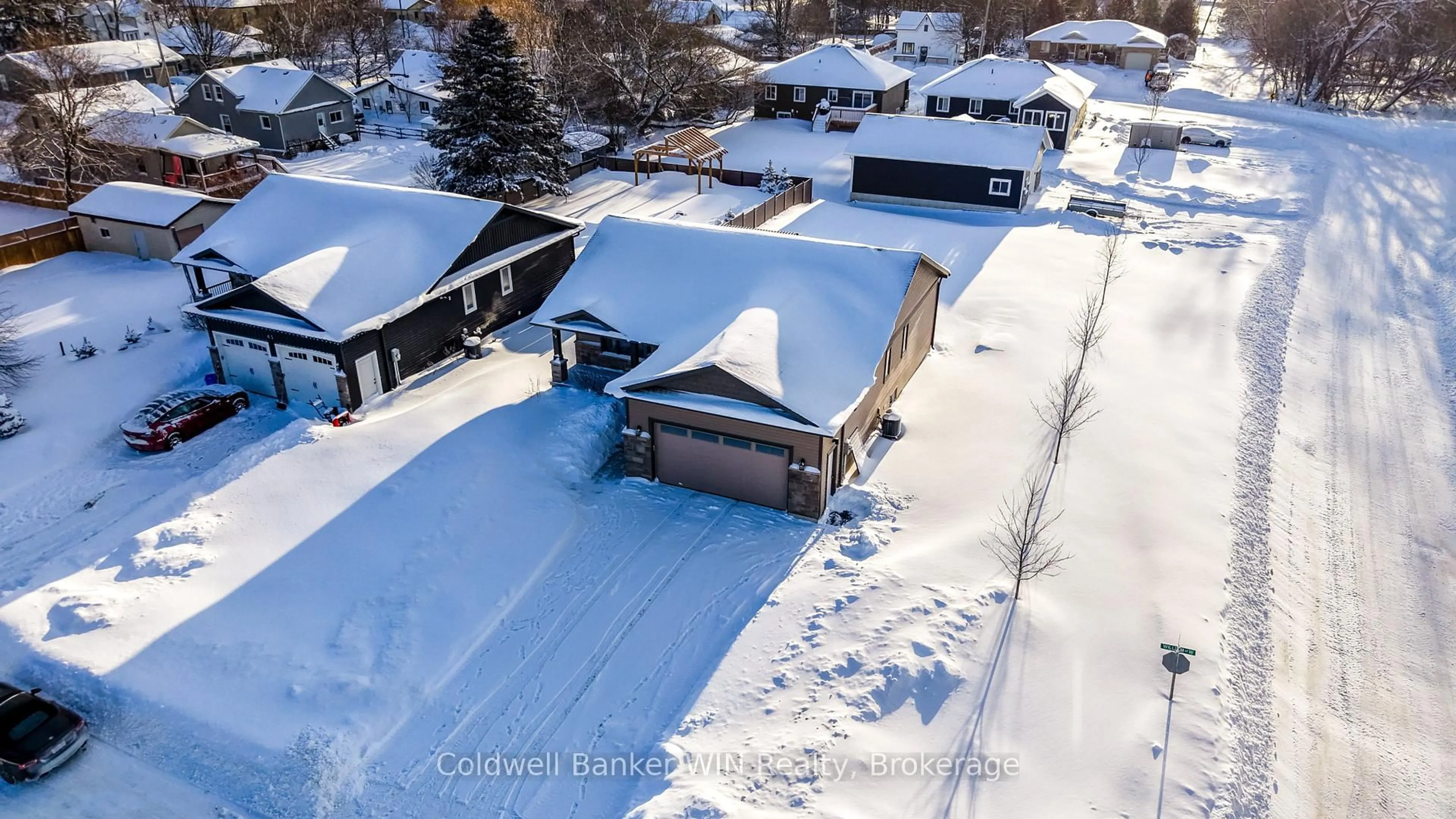 A pic from outside/outdoor area/front of a property/back of a property/a pic from drone, street for 69 William St, Minto Ontario N0G 1Z0