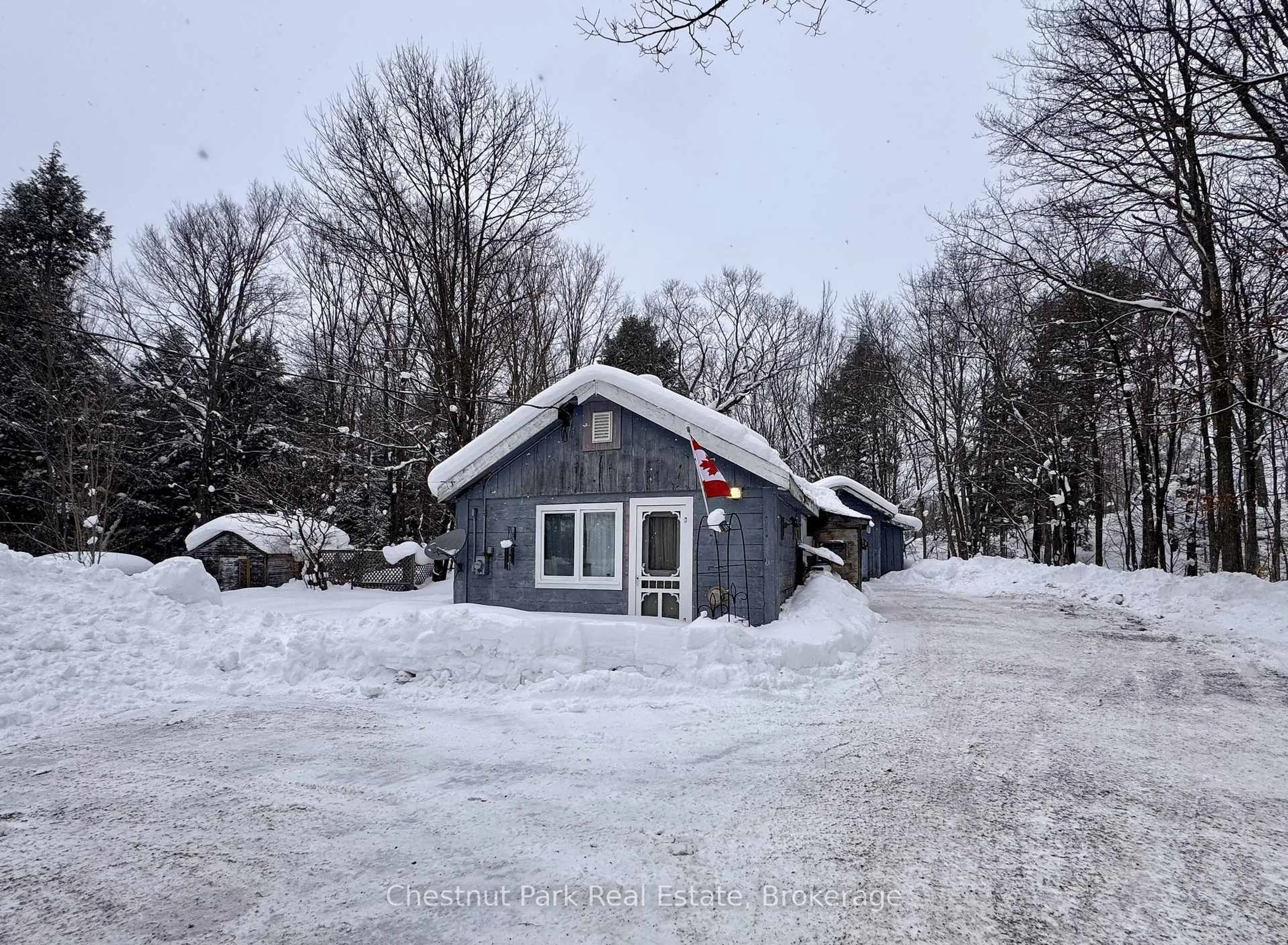 Shed for 2026 Muskoka Rd 118 Rd, Muskoka Lakes Ontario P1L 1W8