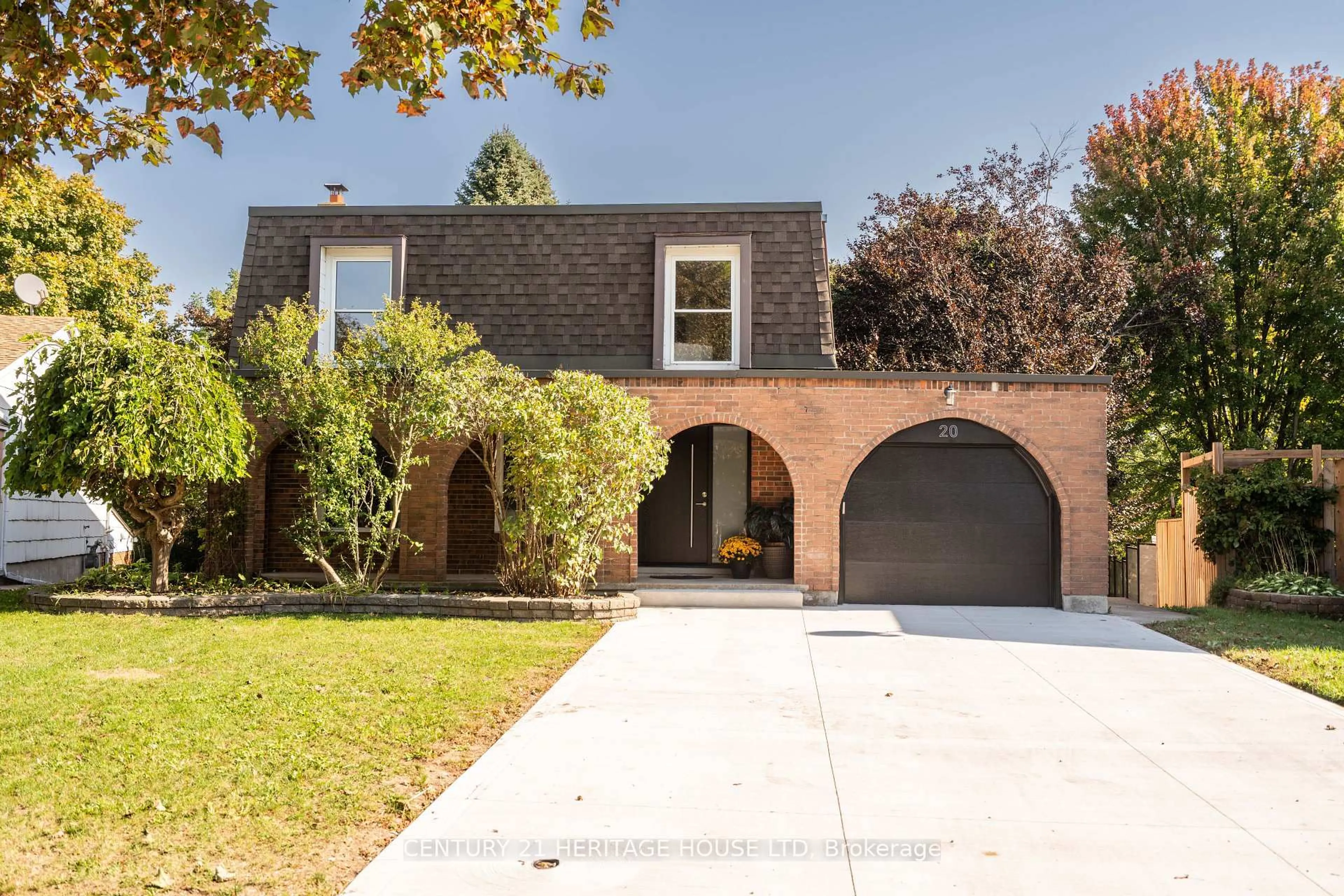 Home with brick exterior material, street for 20 Roseneath Cres, Kitchener Ontario N2E 1V9