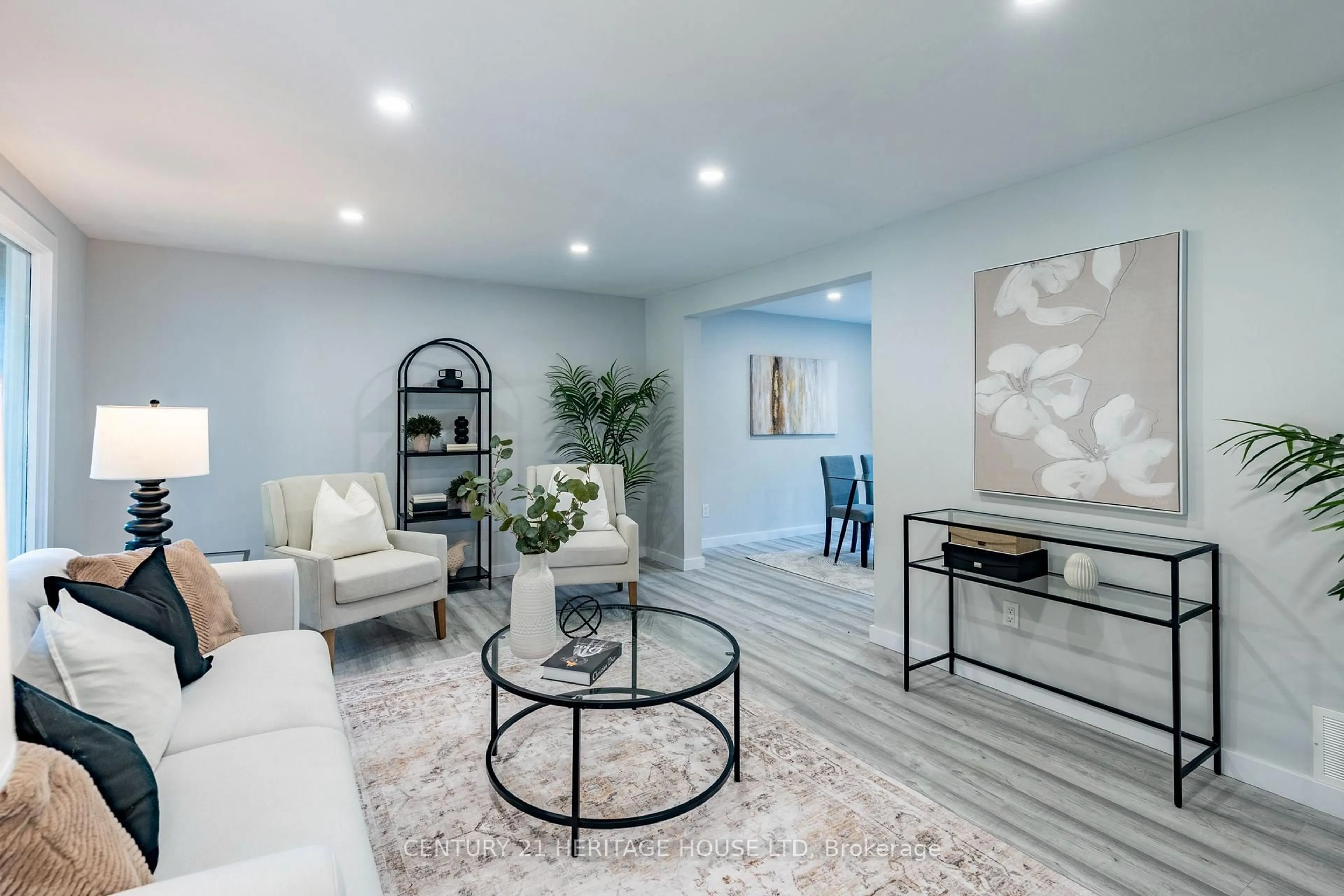 Living room with furniture, unknown for 20 Roseneath Cres, Kitchener Ontario N2E 1V9