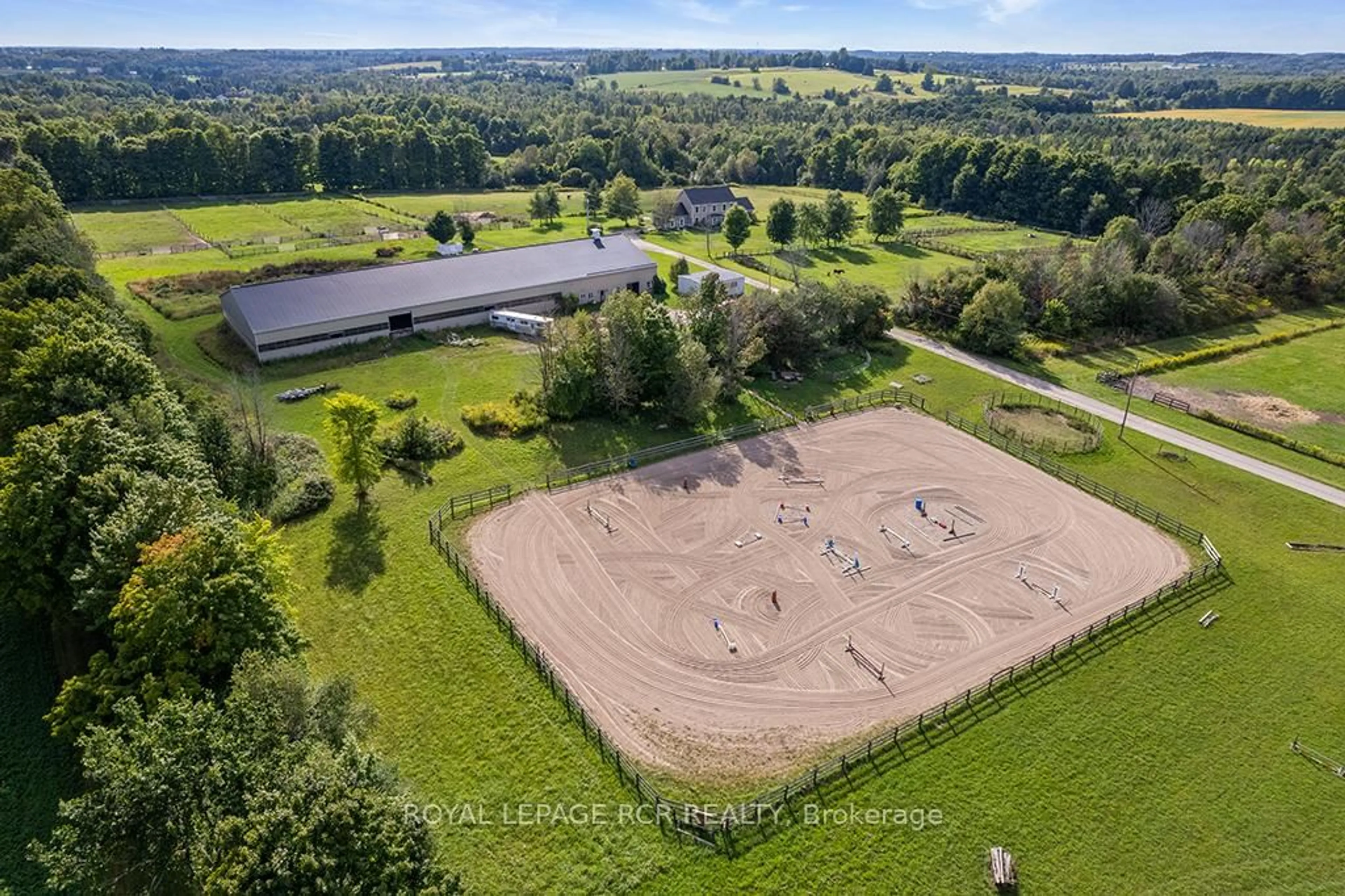 A pic from outside/outdoor area/front of a property/back of a property/a pic from drone, building for 5706 Third Line, Erin Ontario N0B 1Z0
