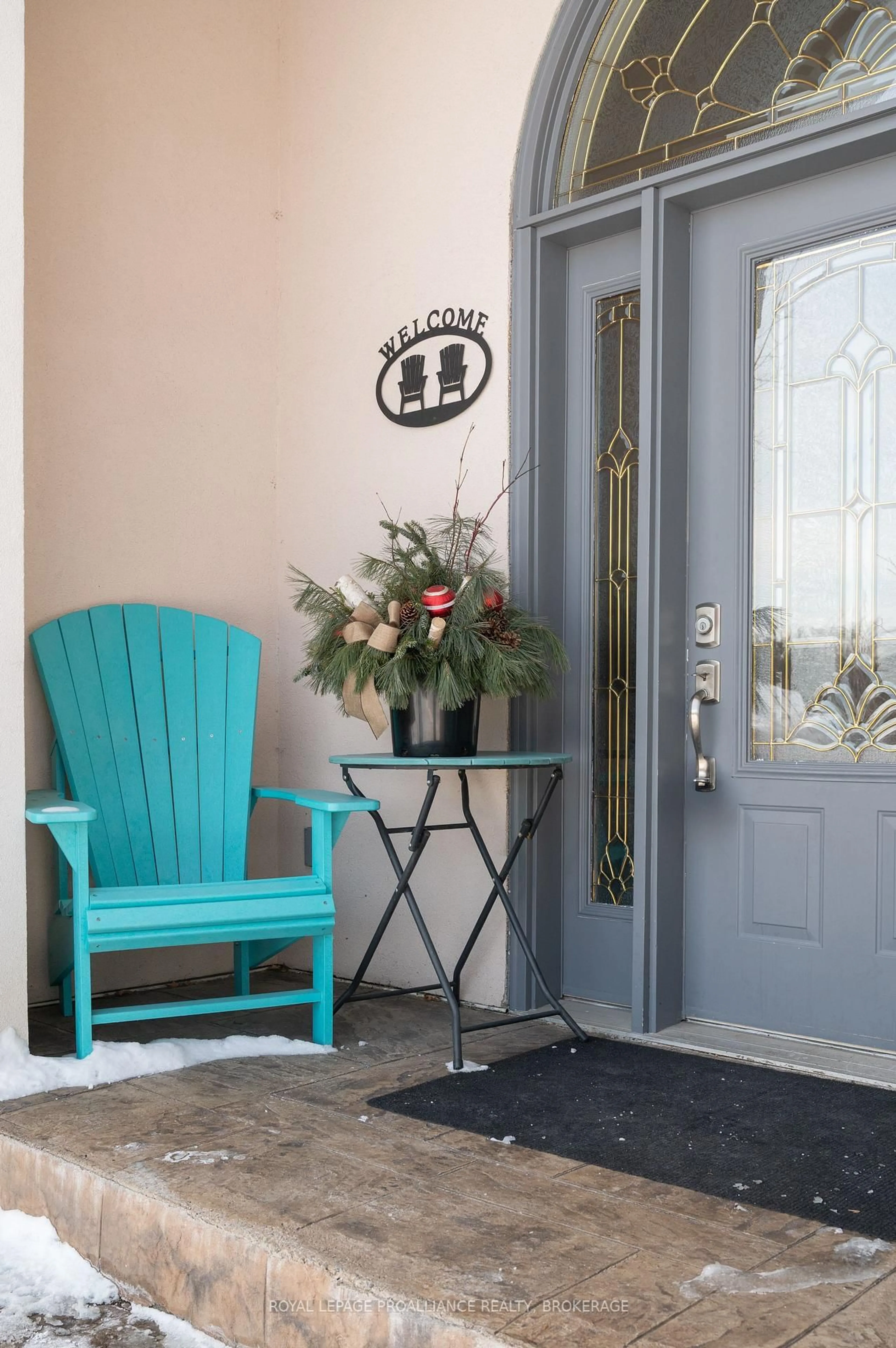 Indoor entryway for 27 Collins Dr, Inverary Ontario K0H 1X0