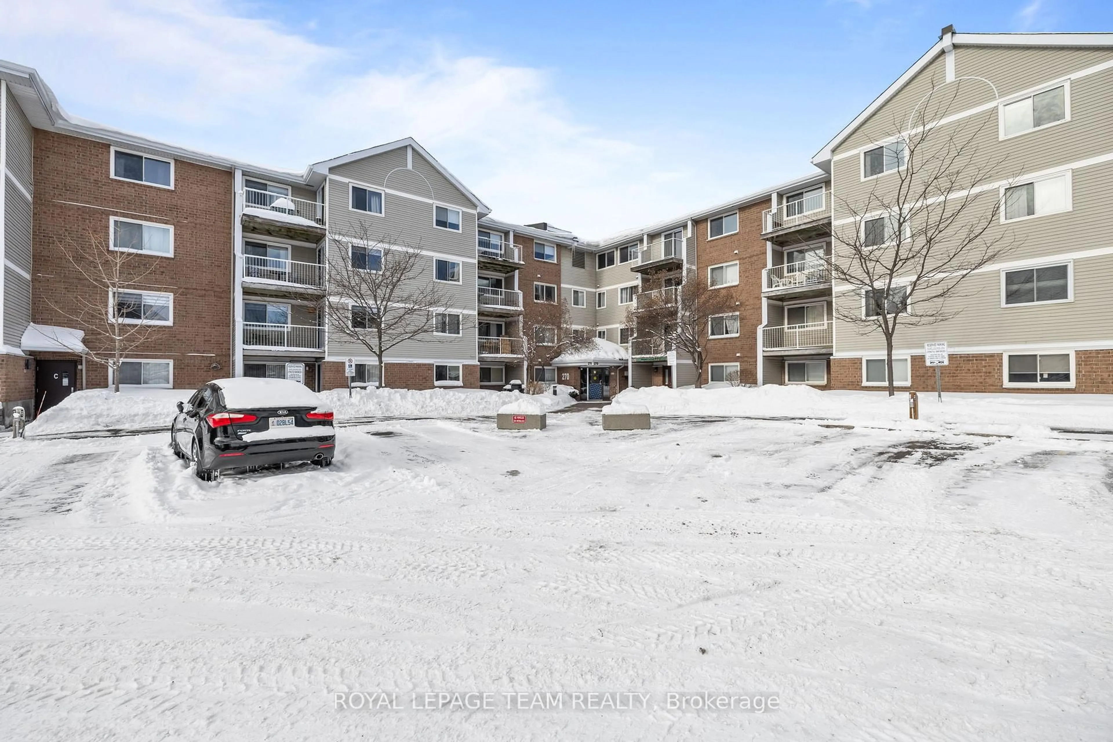 Unknown for 270 Brittany Dr #411, Ottawa Ontario K1K 4M3