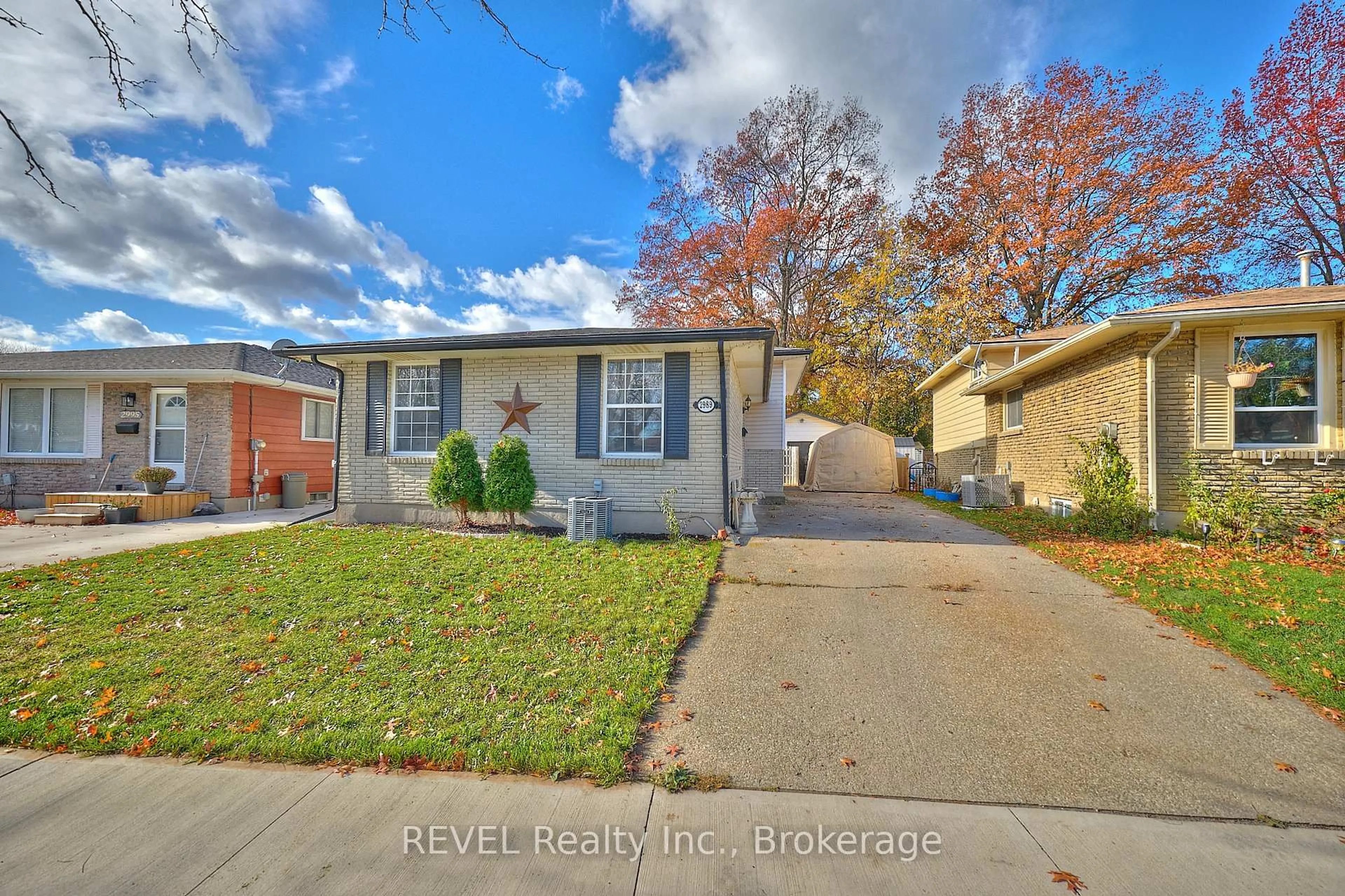 Unknown for 2989 Loyalist Ave, Niagara Falls Ontario L2J 3K8