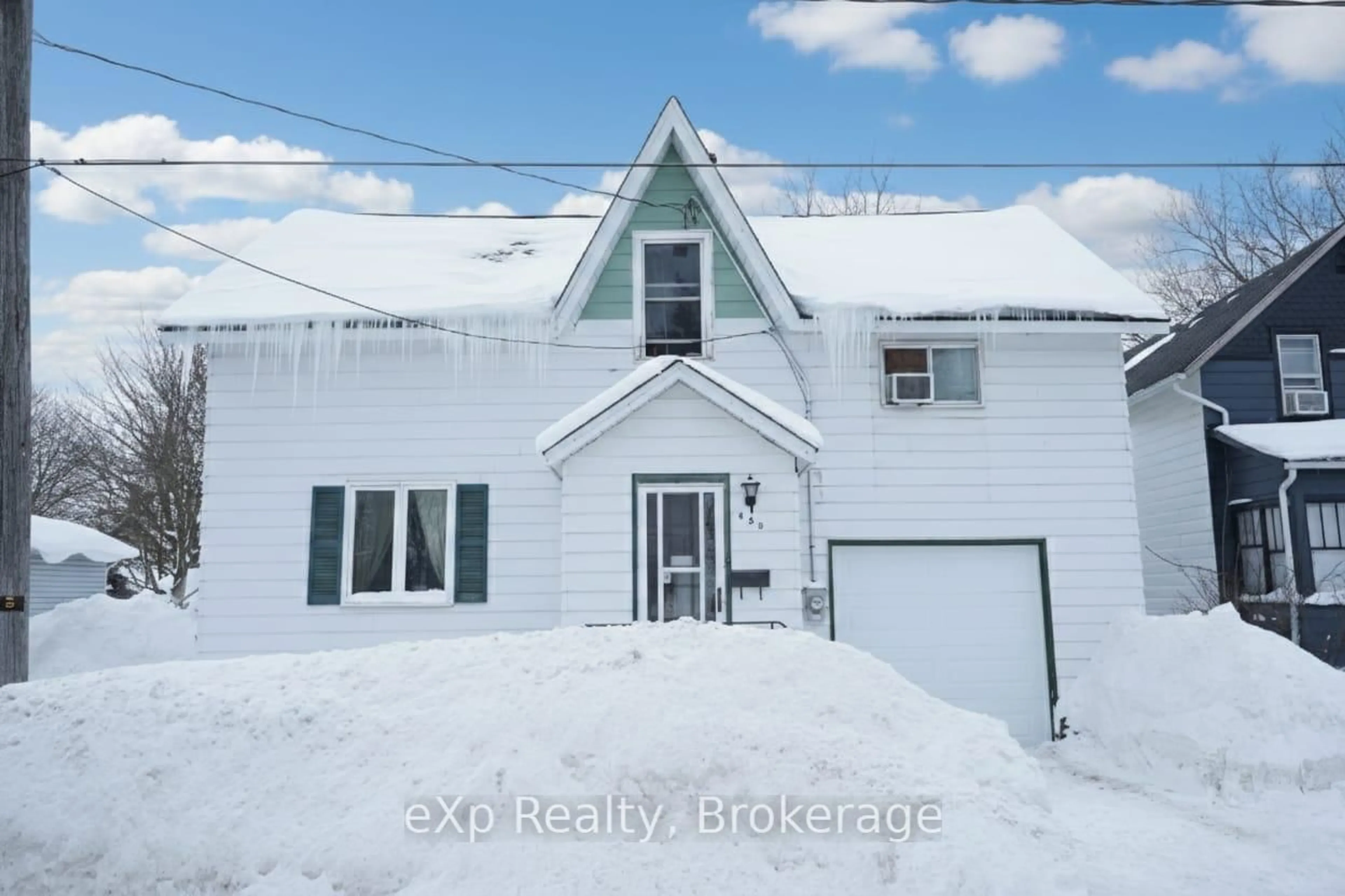 A pic from outside/outdoor area/front of a property/back of a property/a pic from drone, building for 450 Inkerman St, North Perth Ontario N4W 1C5