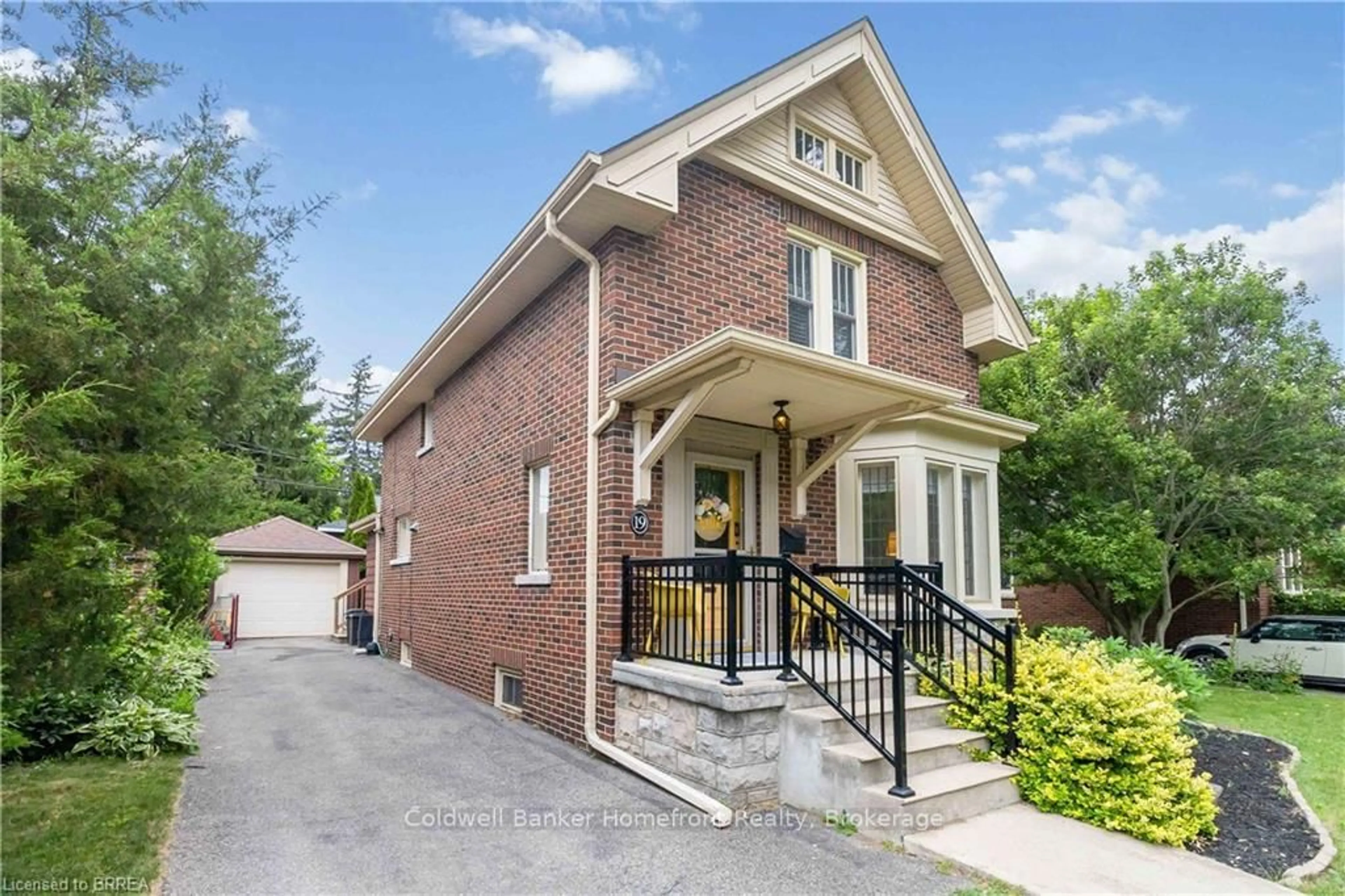 Home with brick exterior material, street for 19 Lincoln Ave, Brantford Ontario N3T 4S5